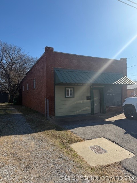 515 S Maple Street Property Photo 1