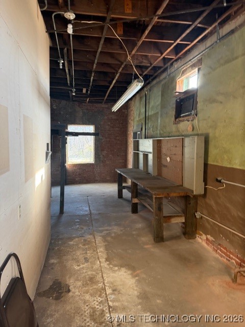 515 S Maple Street Property Photo 8