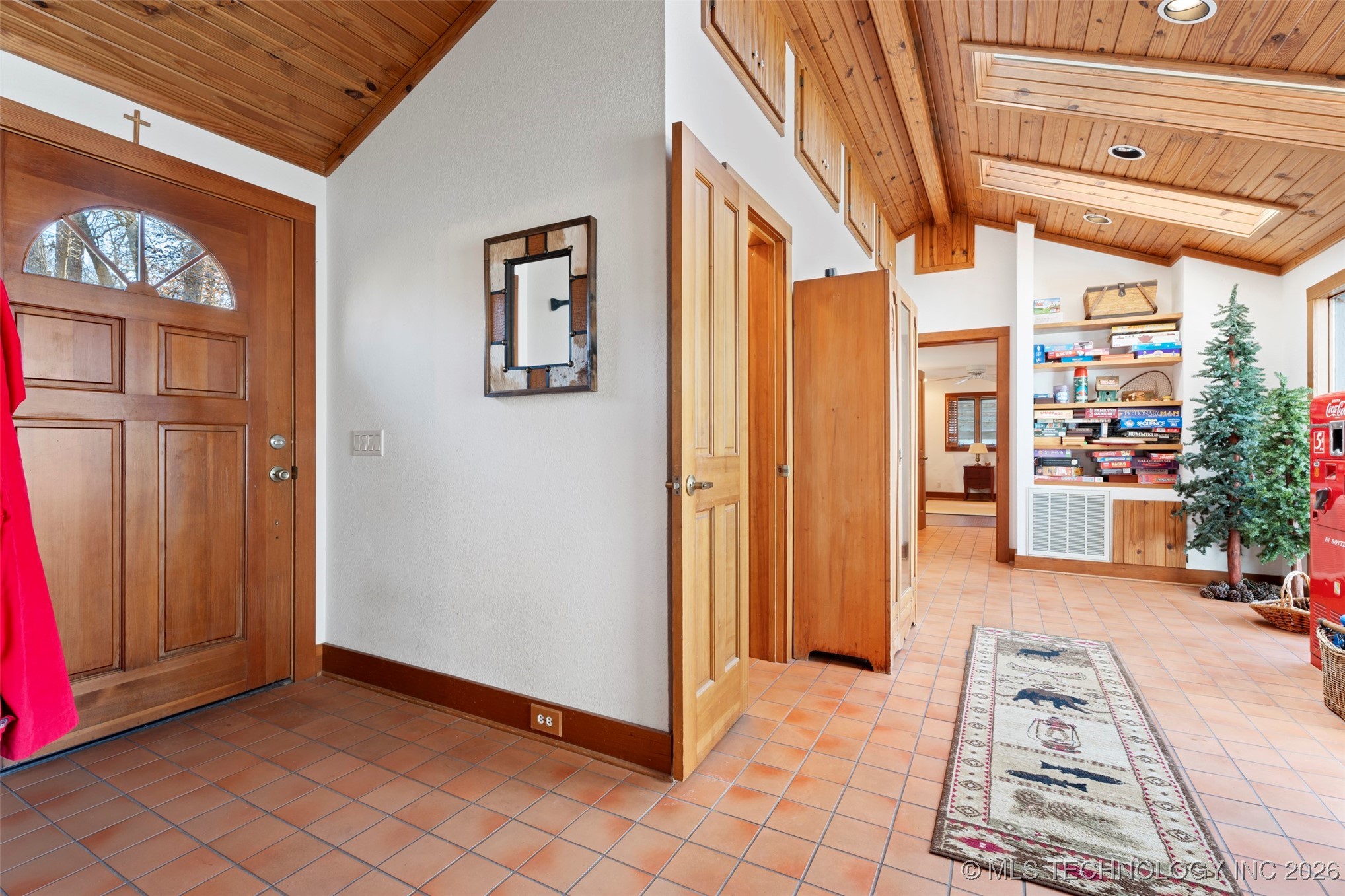 25541 S 676 Road Property Photo 2