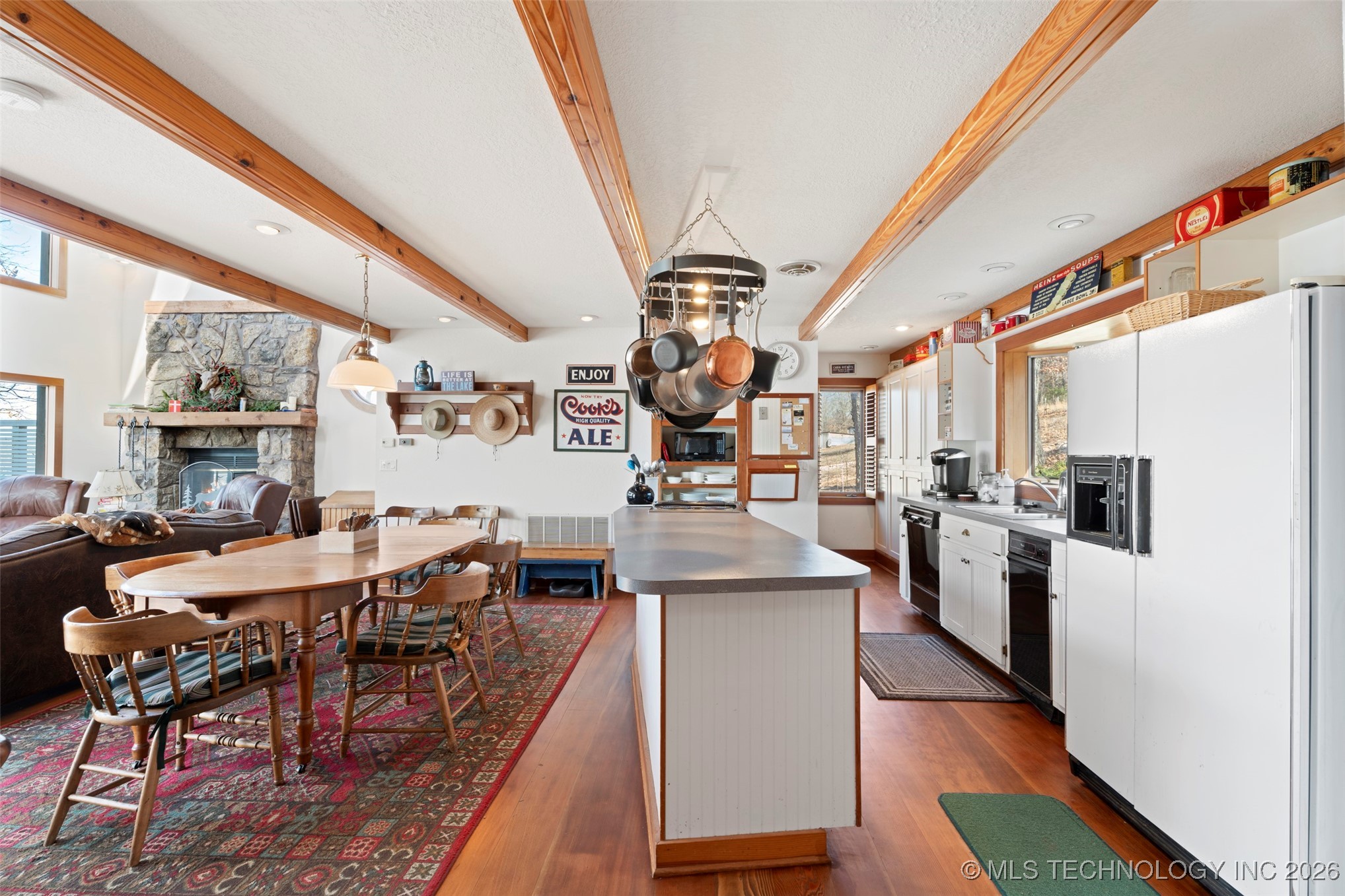 25541 S 676 Road Property Photo 4