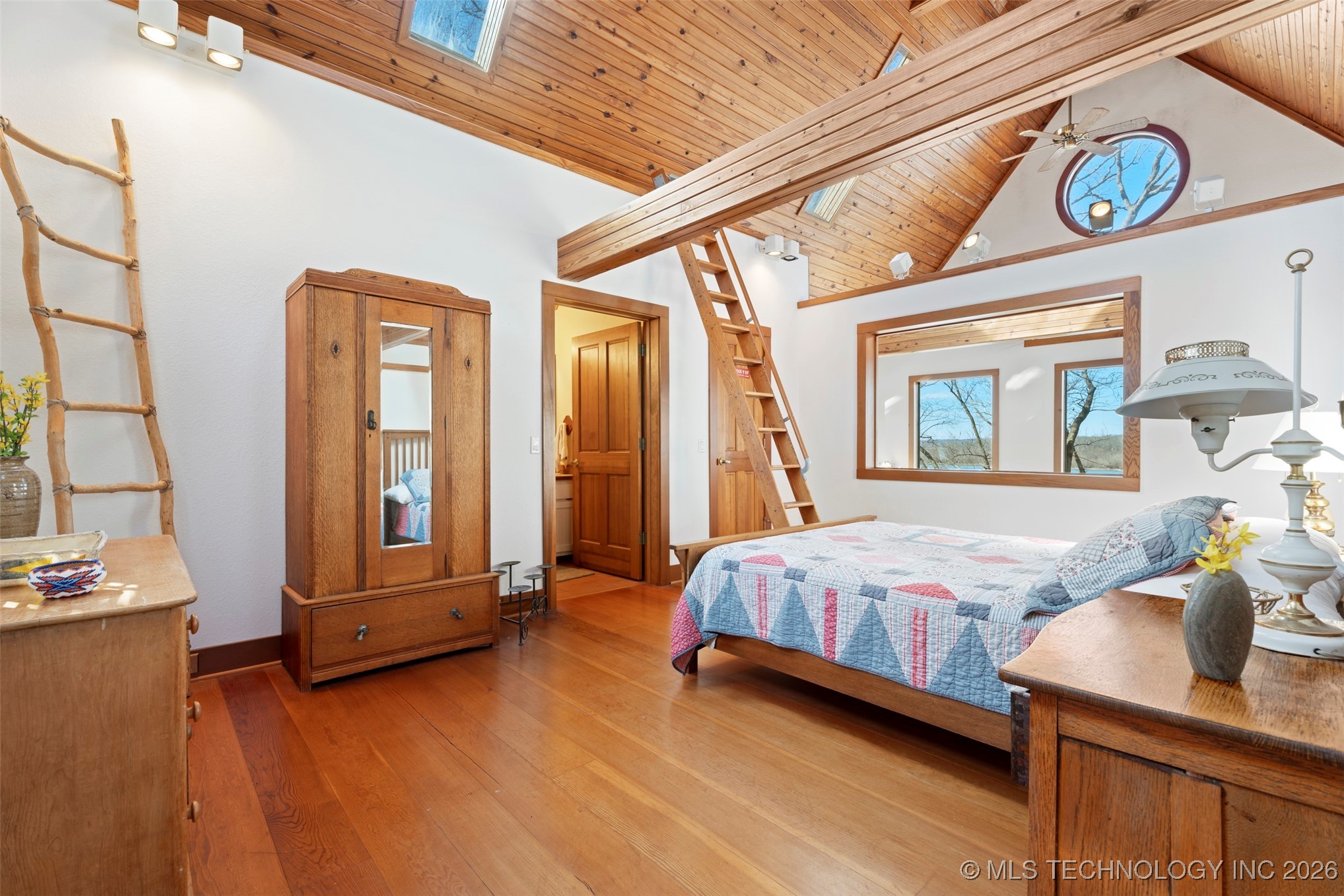 25541 S 676 Road Property Photo 9