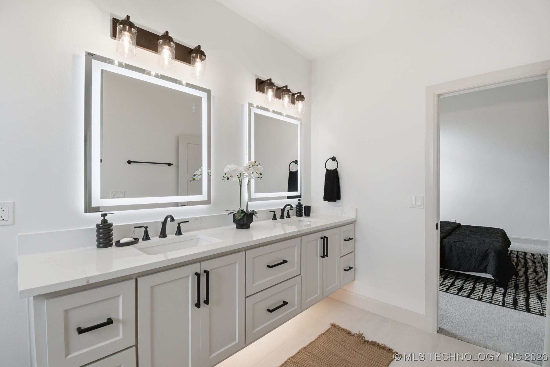 3903 W Ithica Court Property Photo 18