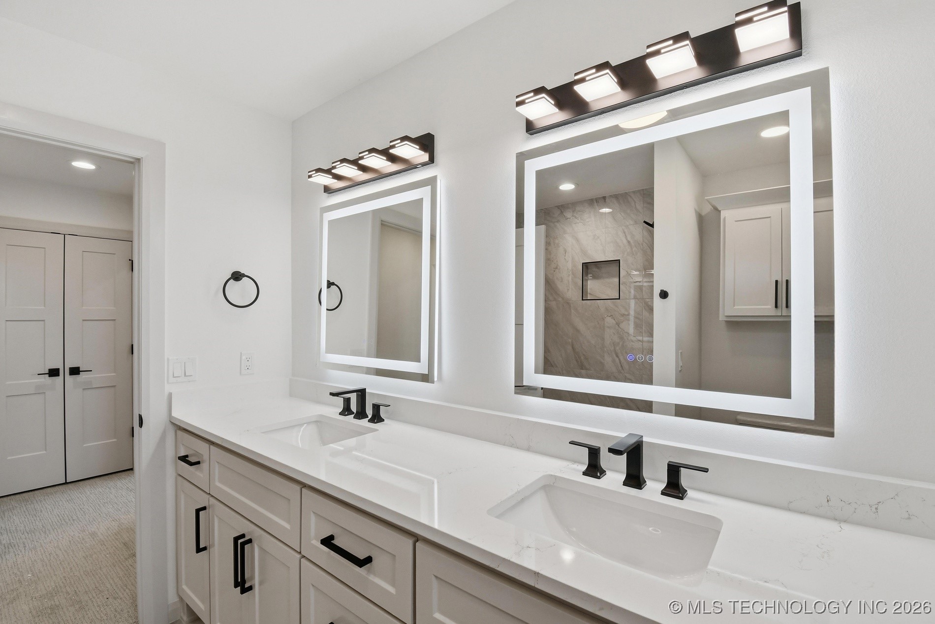 3903 W Ithica Court Property Photo 28