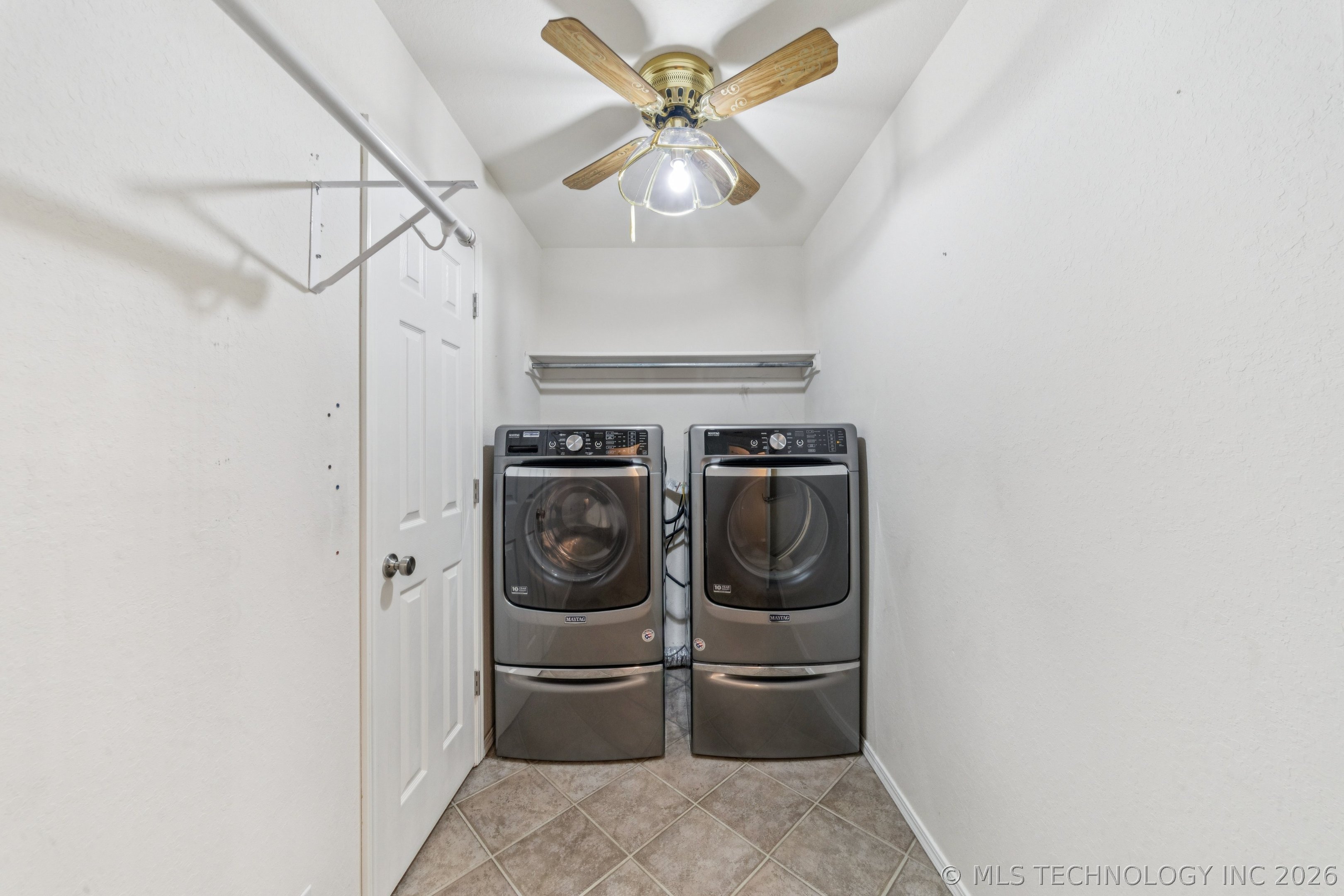 8108 S Juniper Avenue Property Photo 26