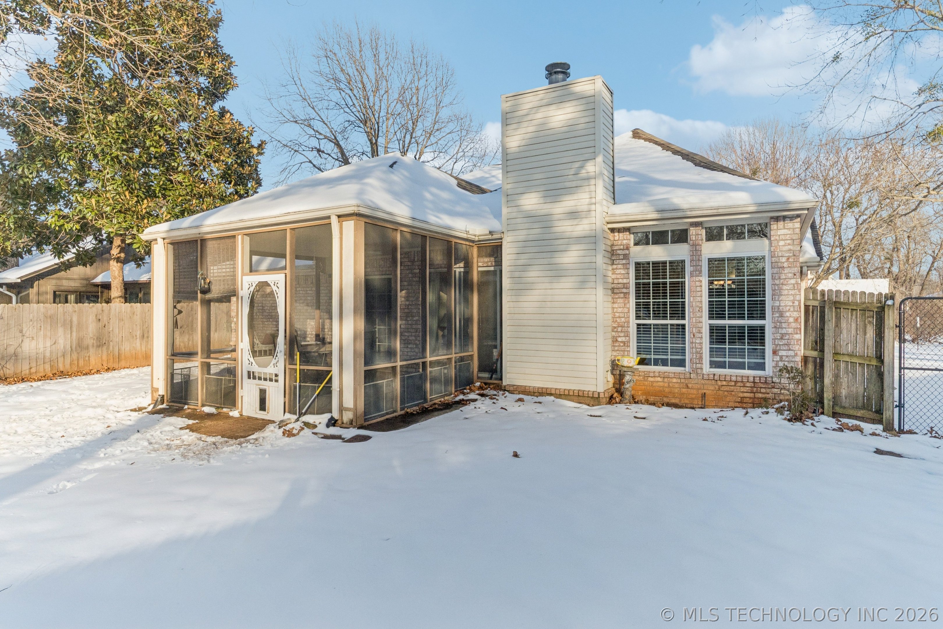 8108 S Juniper Avenue Property Photo 29