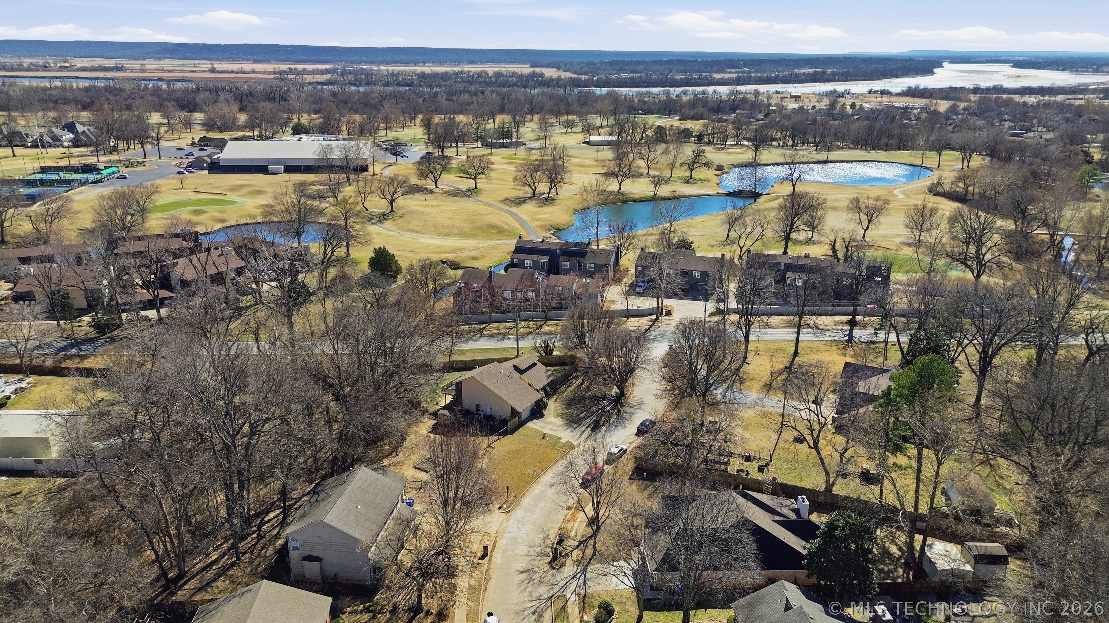 8108 S Juniper Avenue Property Photo 44