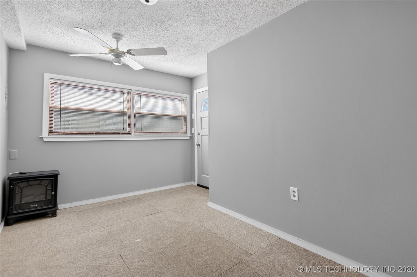 1635 S Maple Avenue Property Photo 14