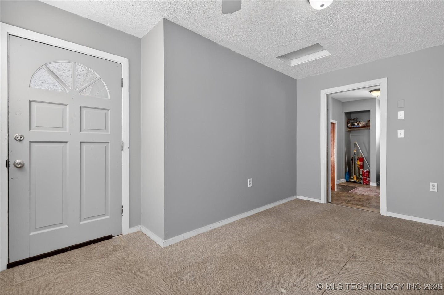 1635 S Maple Avenue Property Photo 15