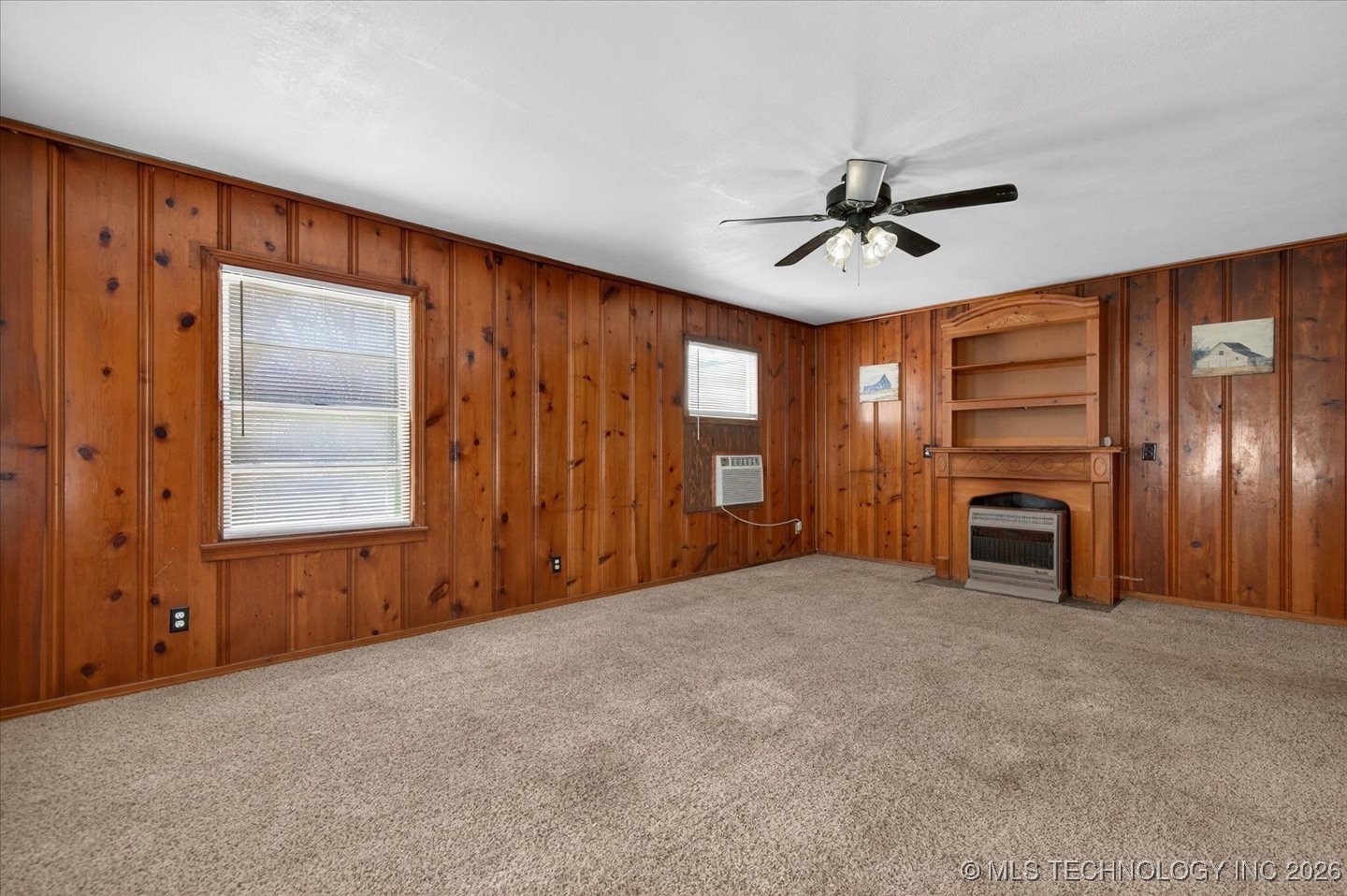 1635 S Maple Avenue Property Photo 18