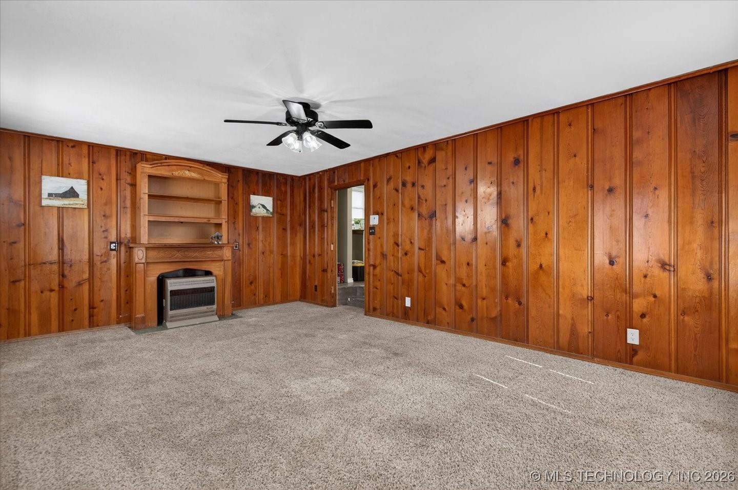 1635 S Maple Avenue Property Photo 19