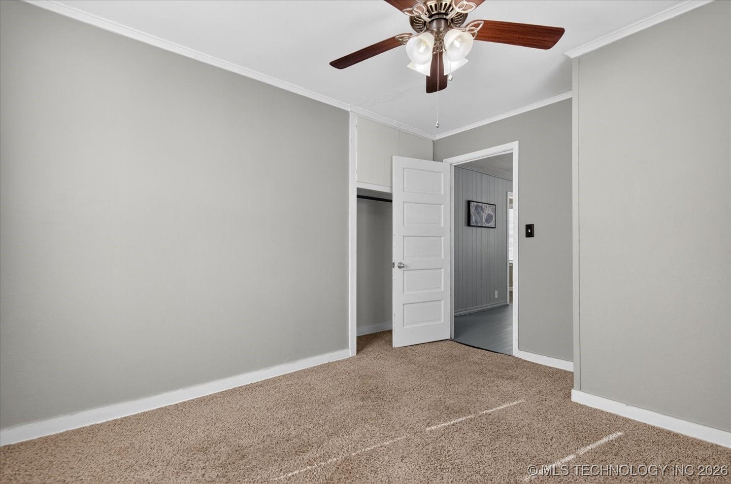 1635 S Maple Avenue Property Photo 22