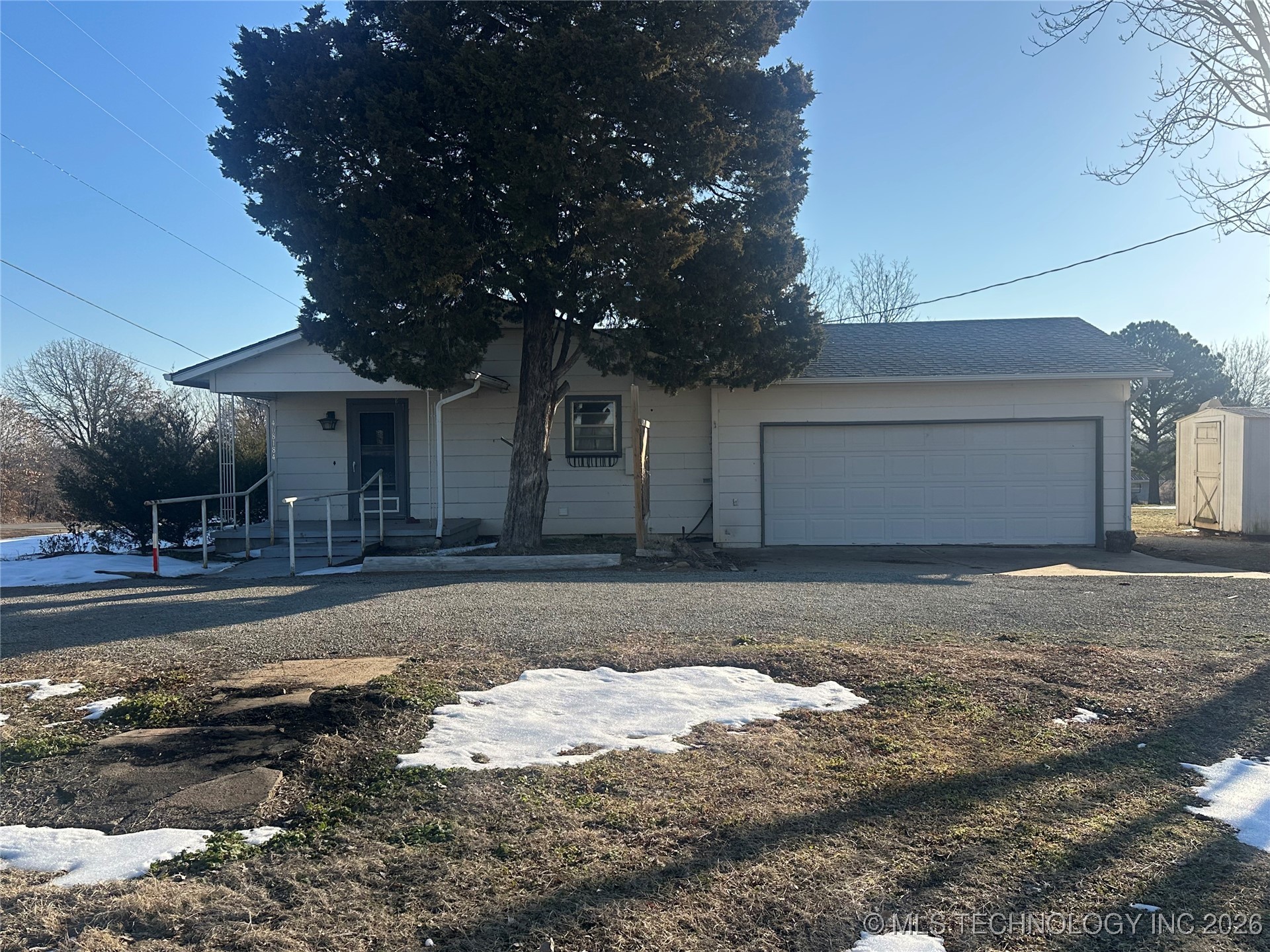 408184 Highway 266 Property Photo 2