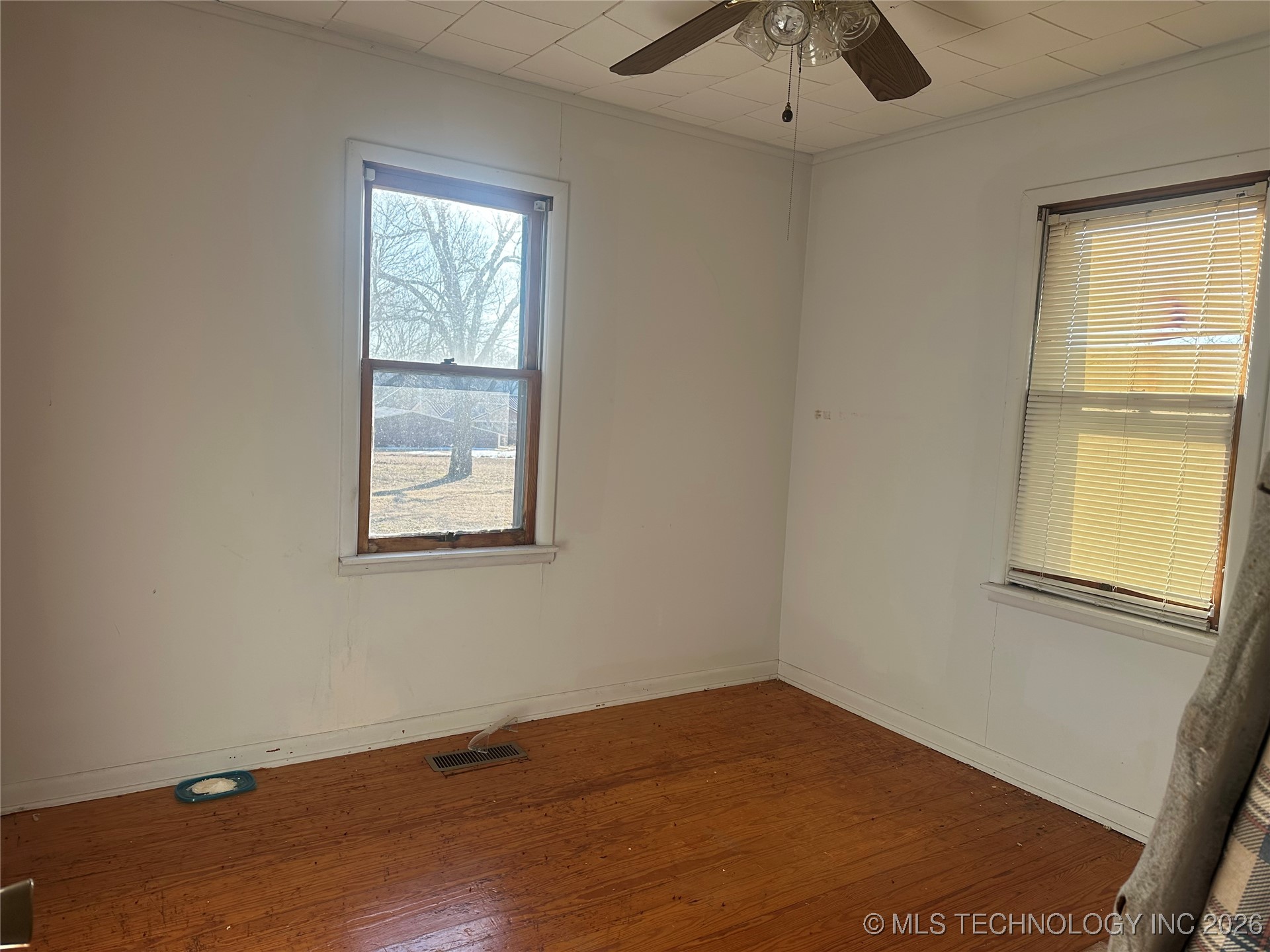 408184 Highway 266 Property Photo 11