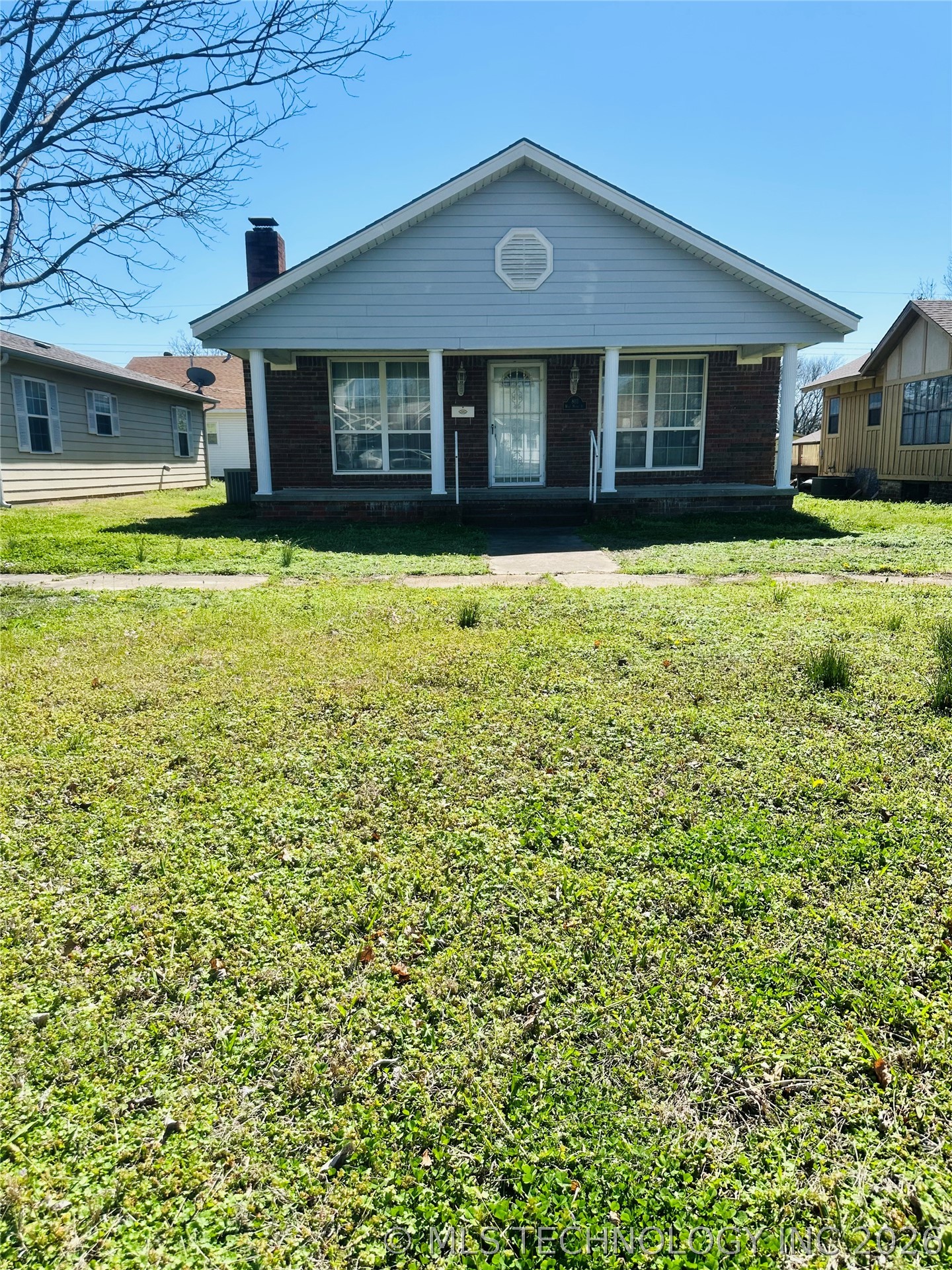 803 W Moore Street Property Photo 1