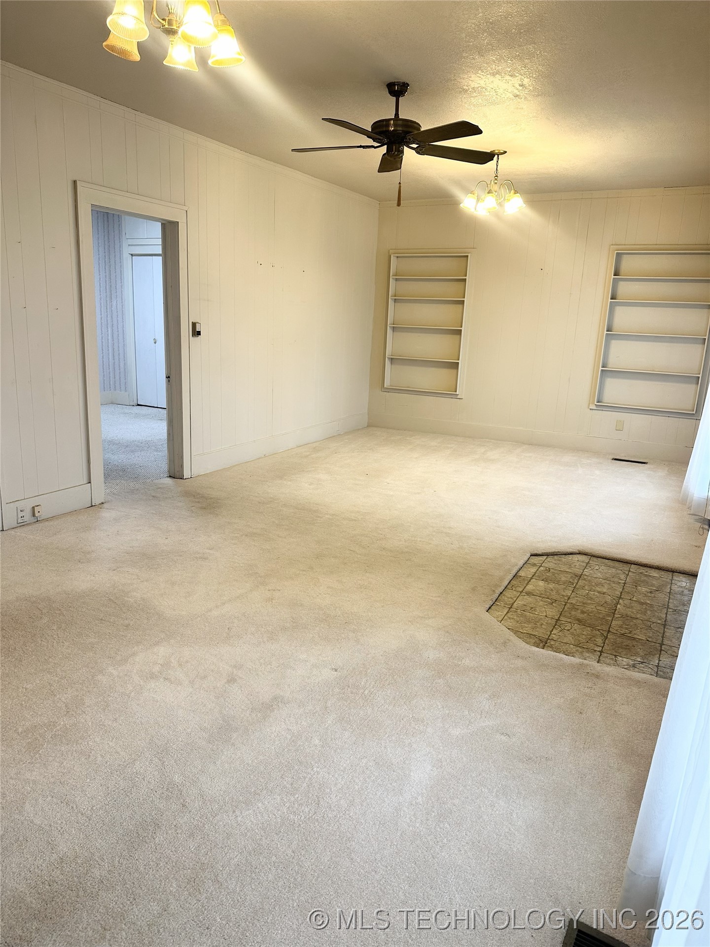 803 W Moore Street Property Photo 4