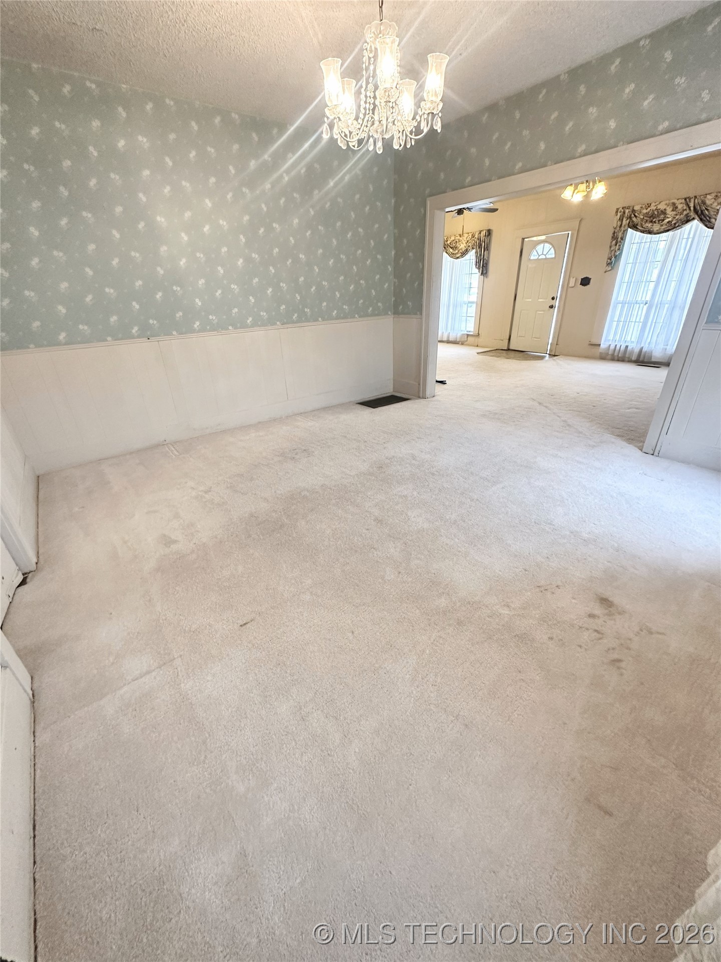 803 W Moore Street Property Photo 7