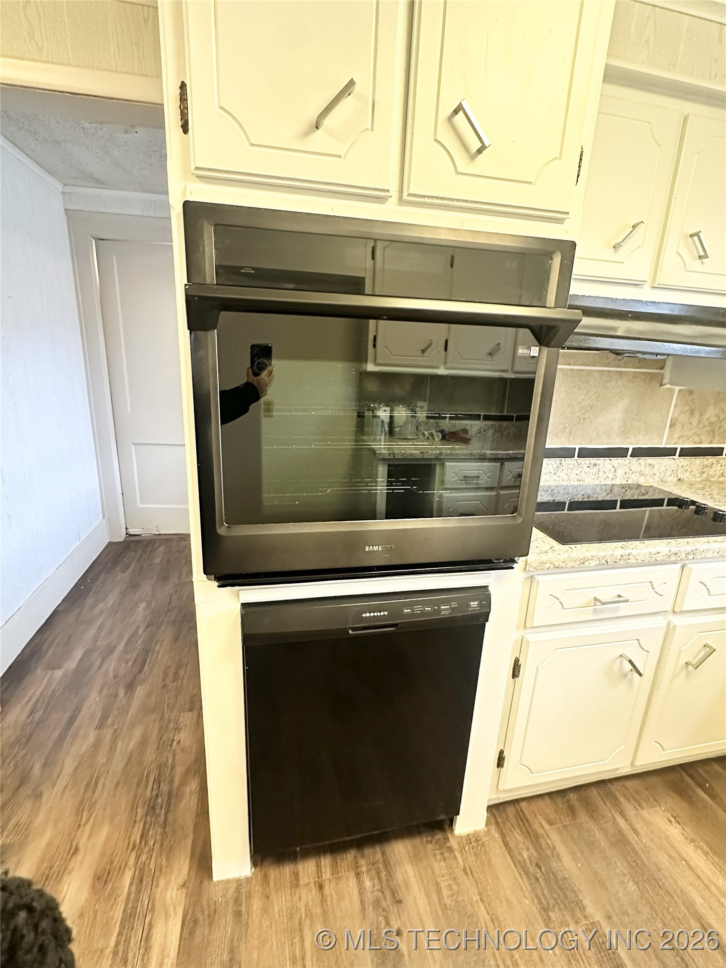 803 W Moore Street Property Photo 11