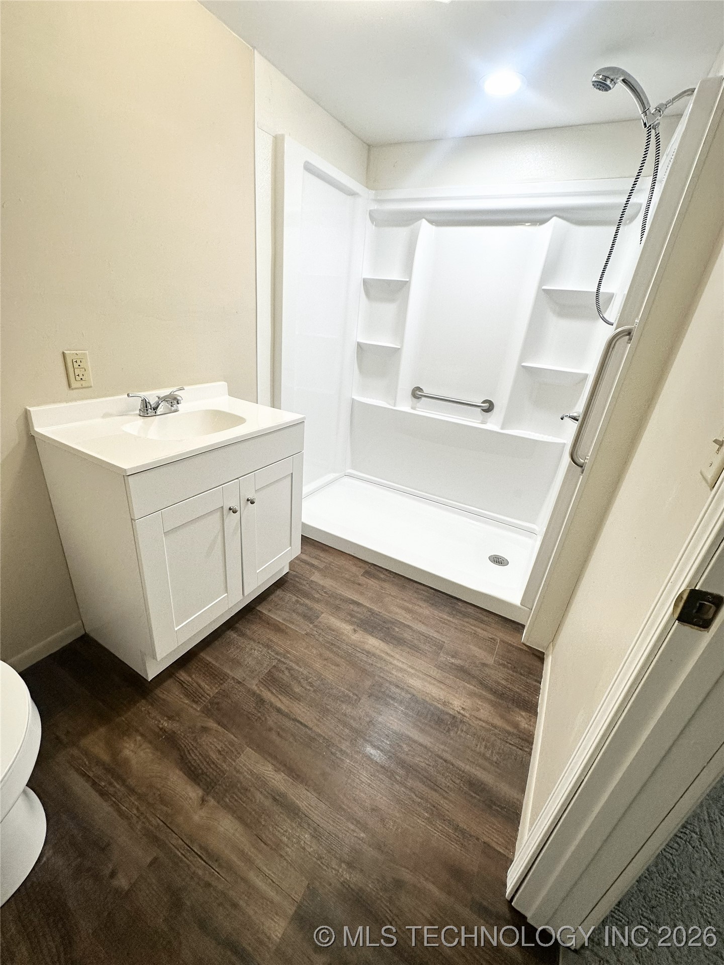 803 W Moore Street Property Photo 17