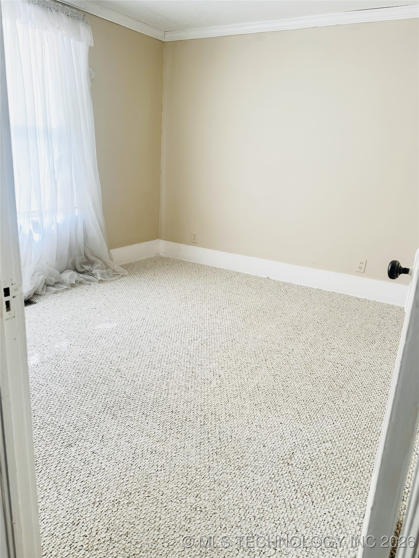 803 W Moore Street Property Photo 29