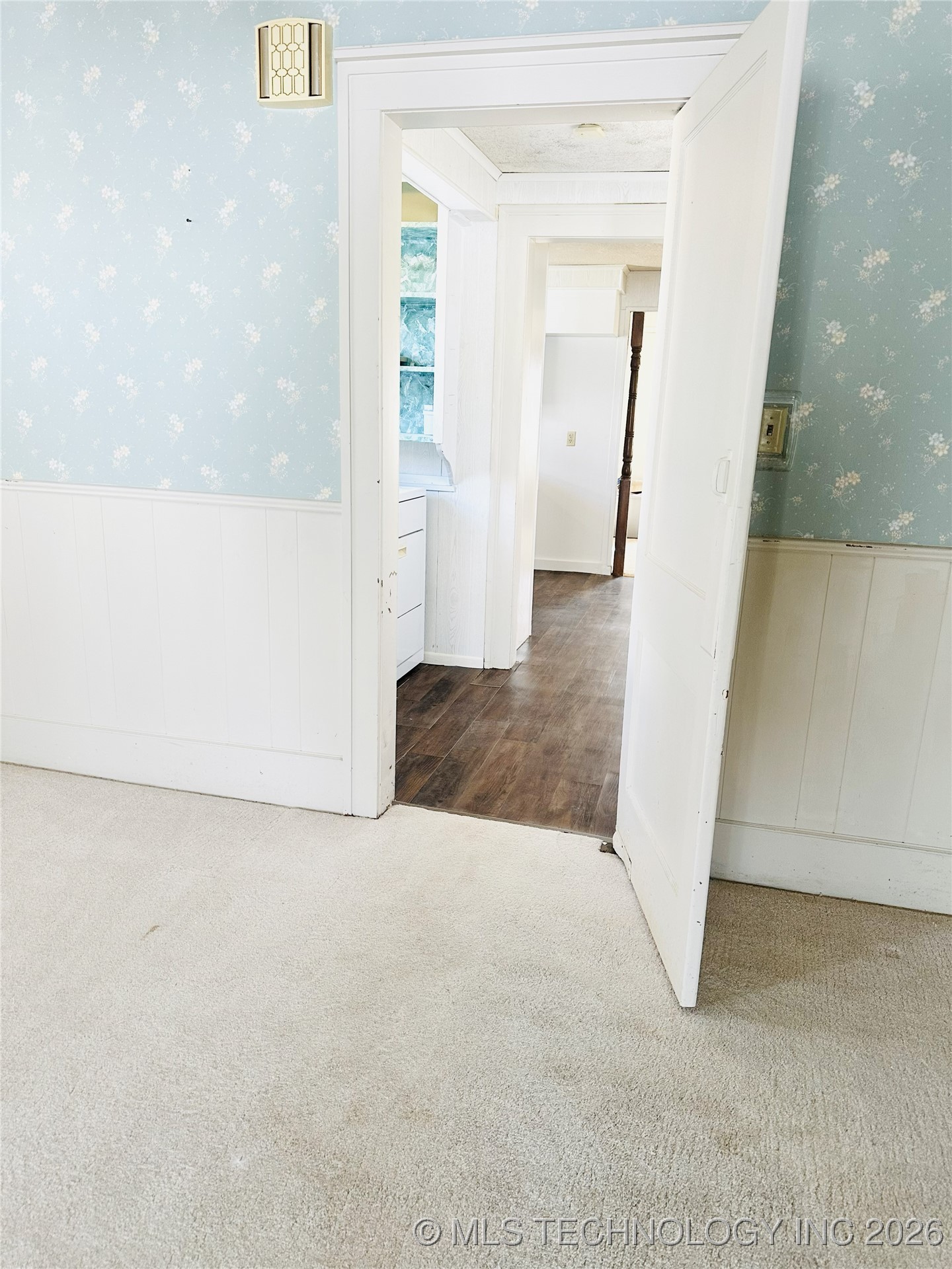 803 W Moore Street Property Photo 34