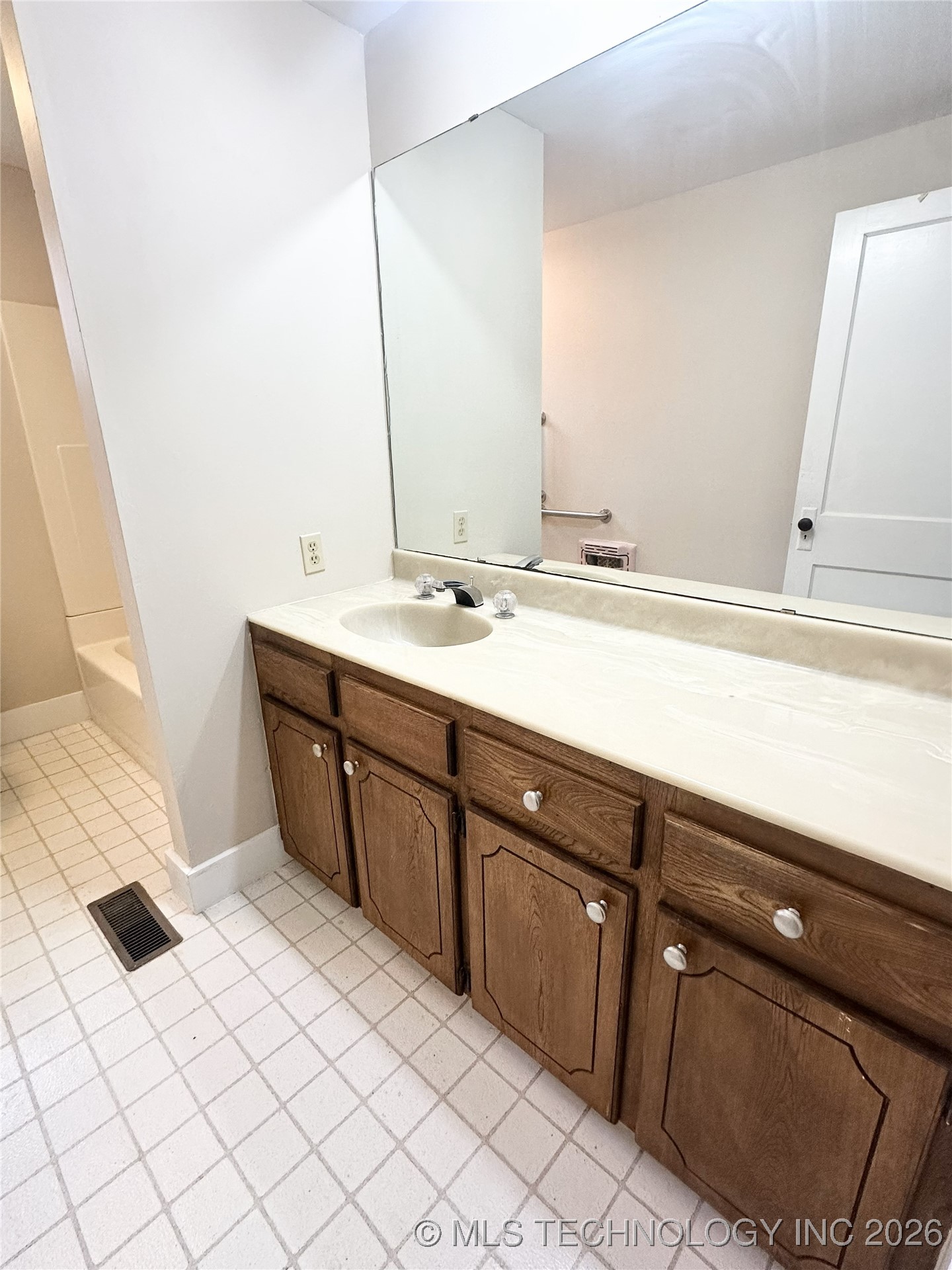 803 W Moore Street Property Photo 46