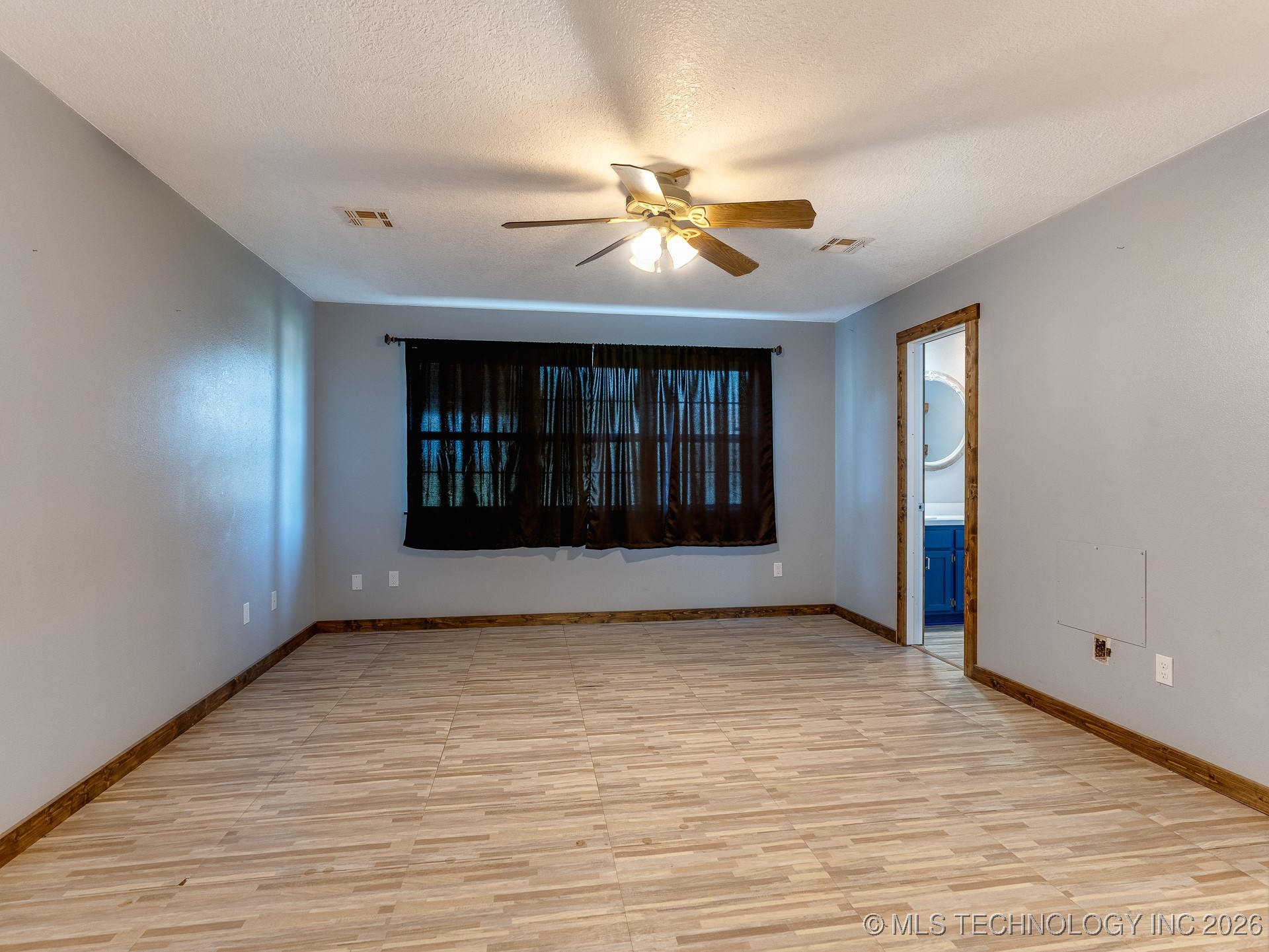 19034 County Road 3590 Property Photo 18