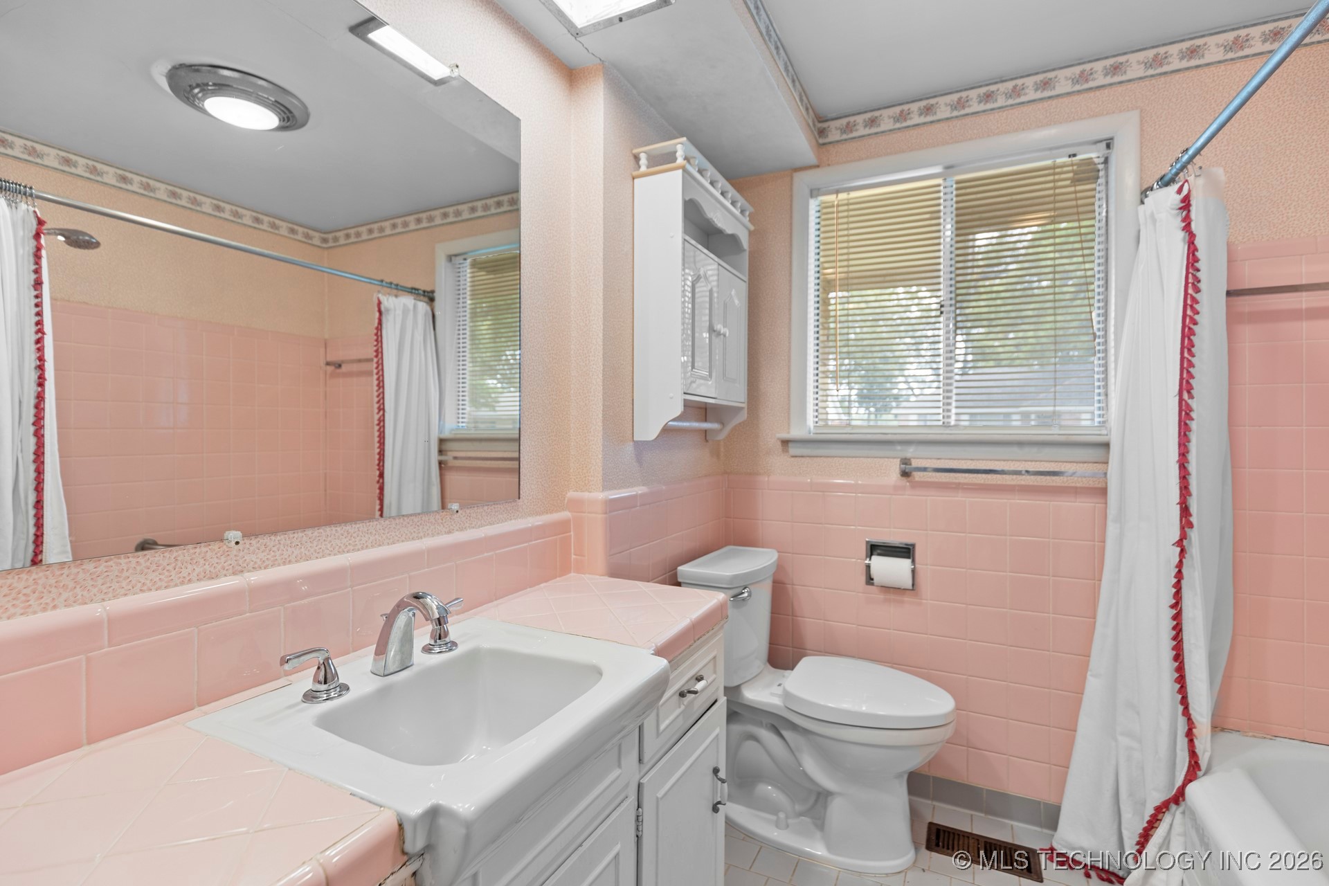 1828 E 63rd Street Property Photo 22