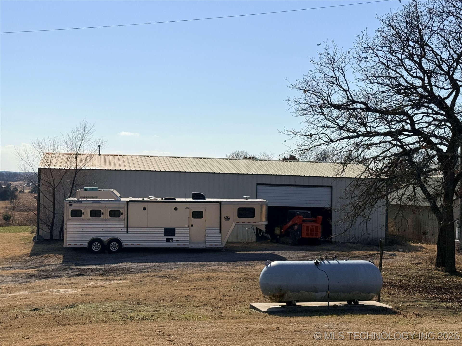 10008 S 433rd West Avenue W Property Photo 6