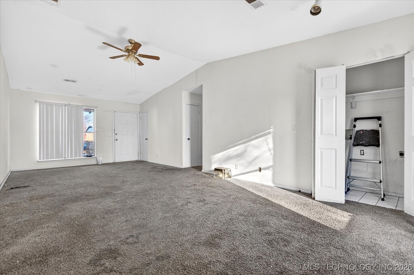 504 Highland Drive Property Photo 7