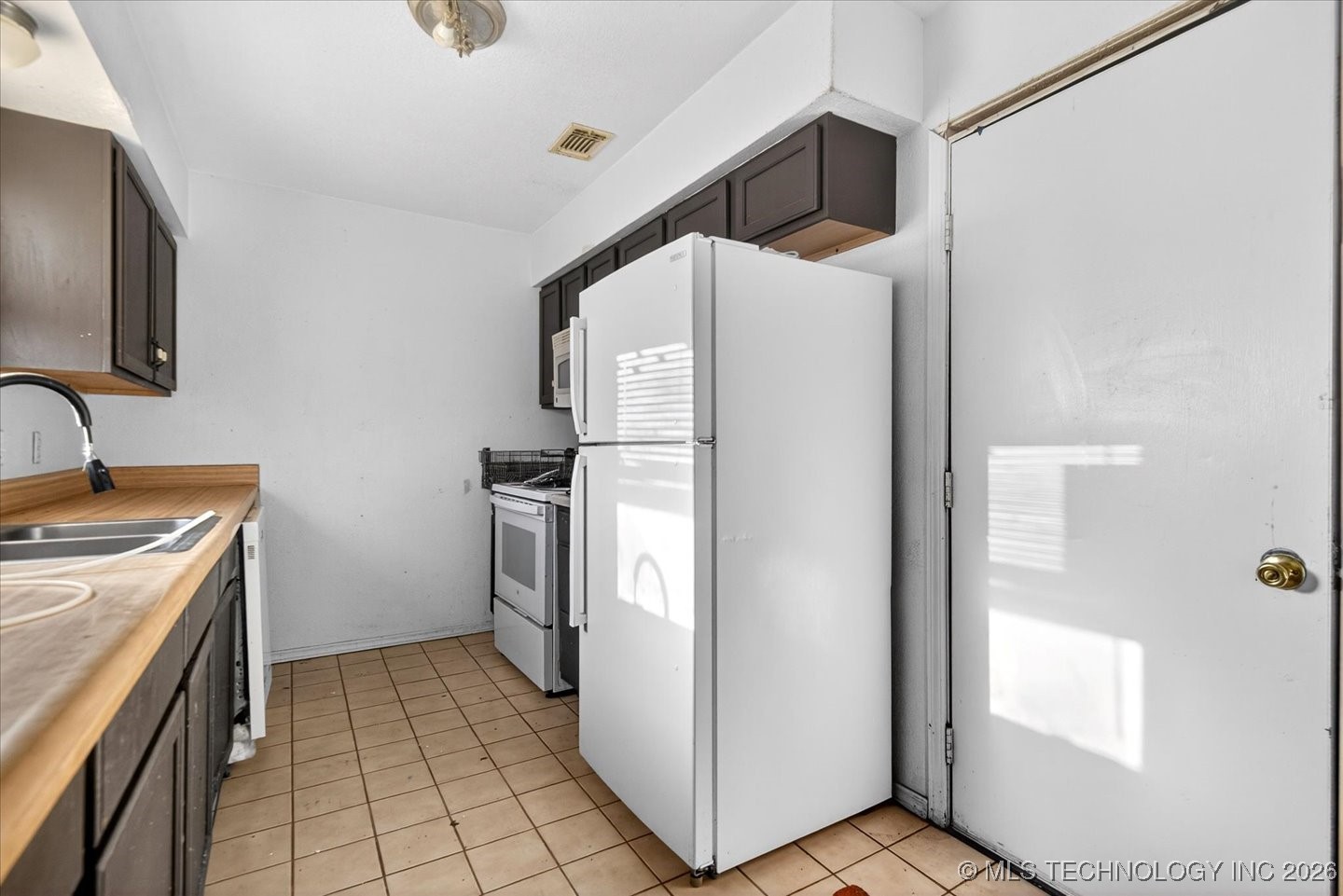 504 Highland Drive Property Photo 10