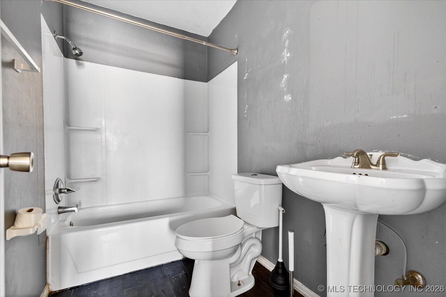 504 Highland Drive Property Photo 12