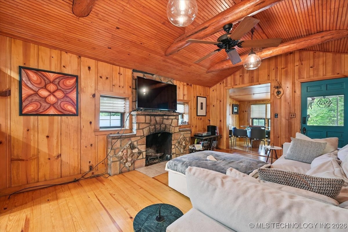 58 Oak Street Property Photo 10