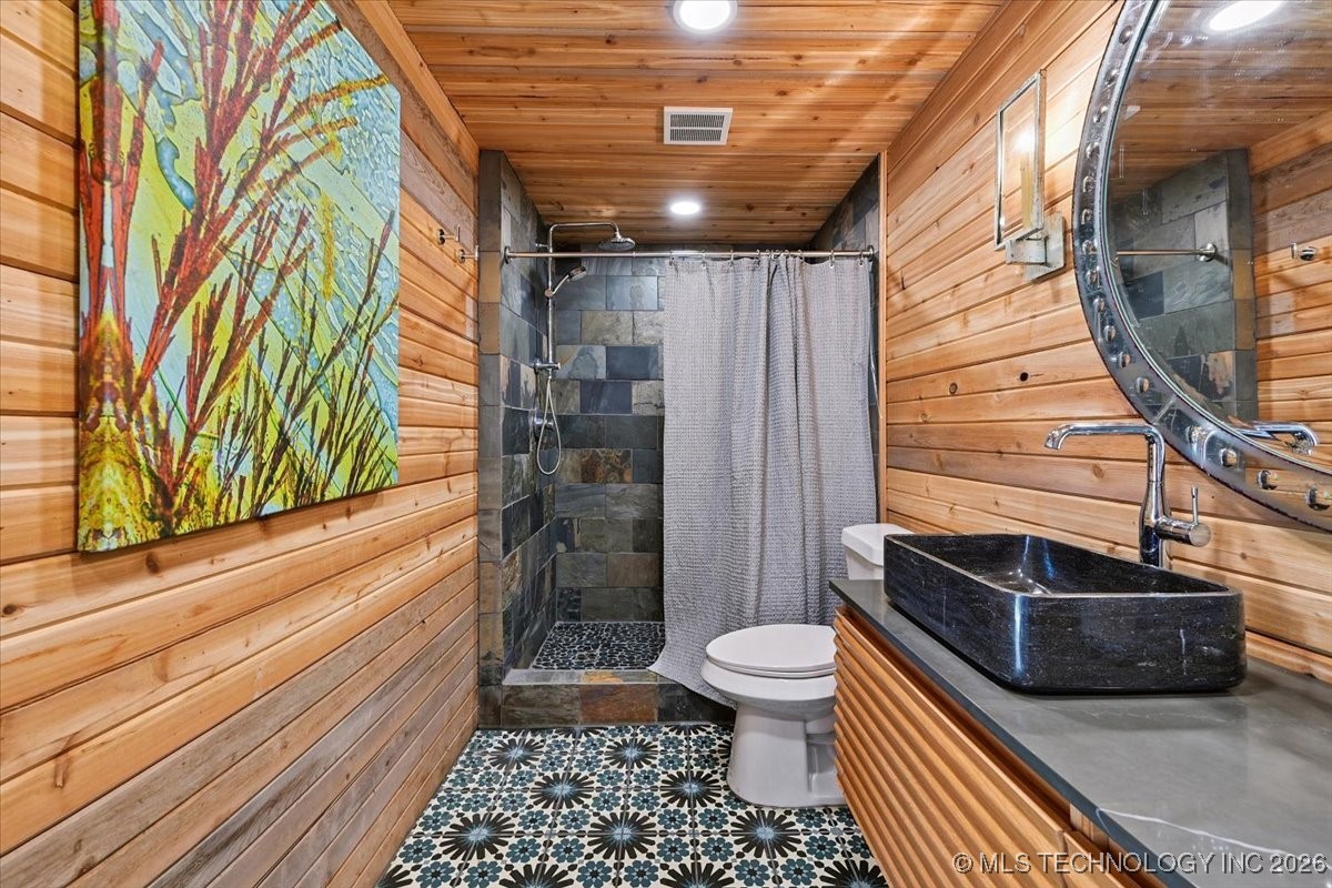 58 Oak Street Property Photo 30