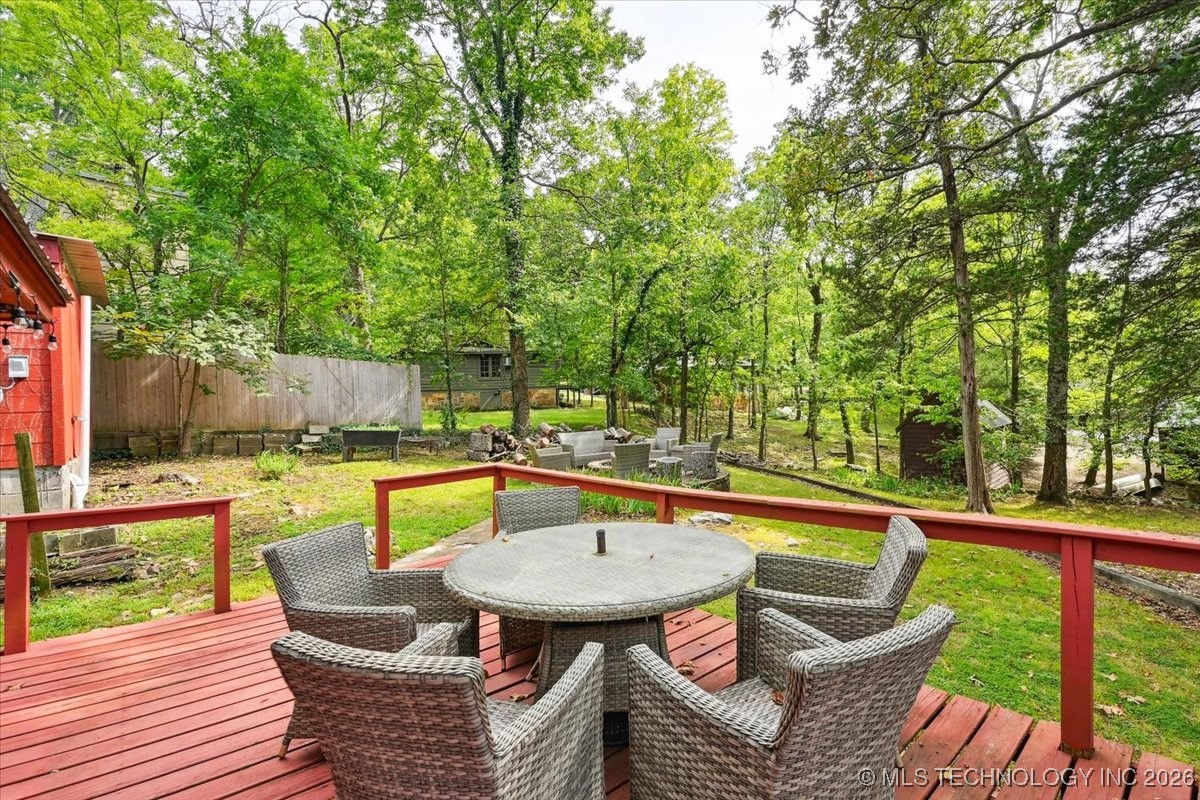 58 Oak Street Property Photo 32