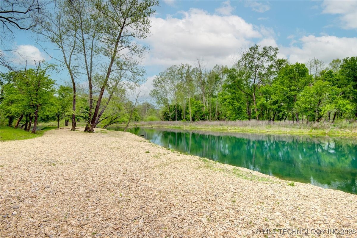 58 Oak Street Property Photo 48