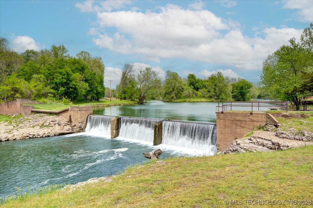 58 Oak Street Property Photo 53