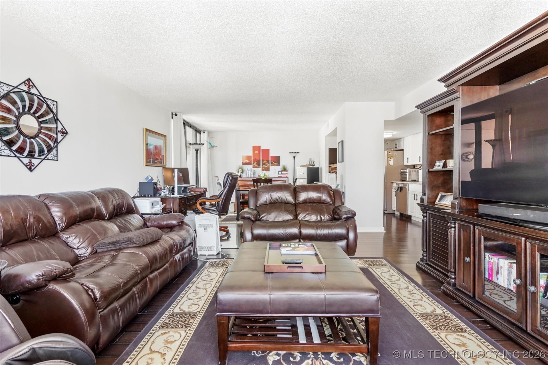 410 W 7th Street 1023 Property Photo 7