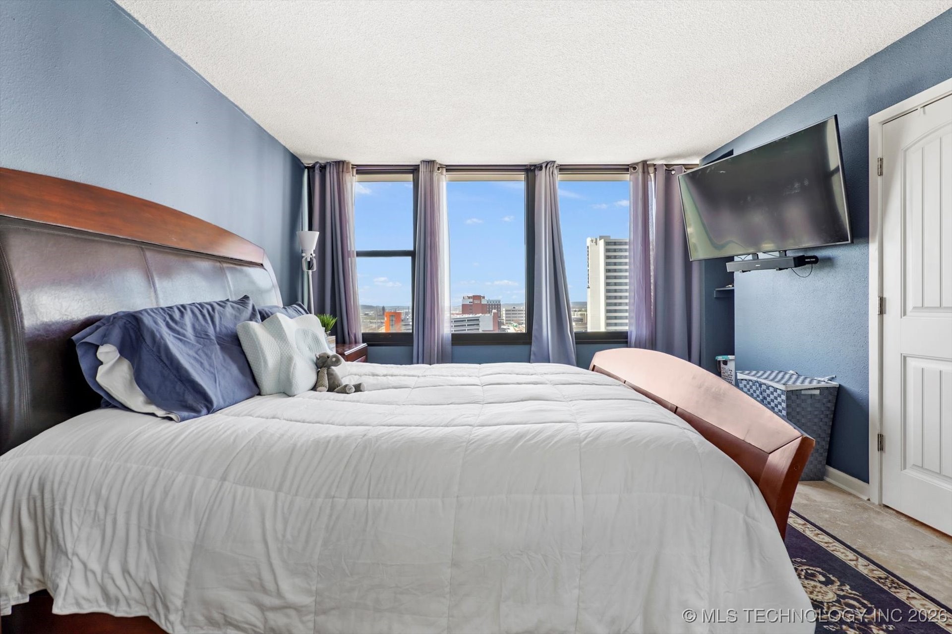 410 W 7th Street 1023 Property Photo 16