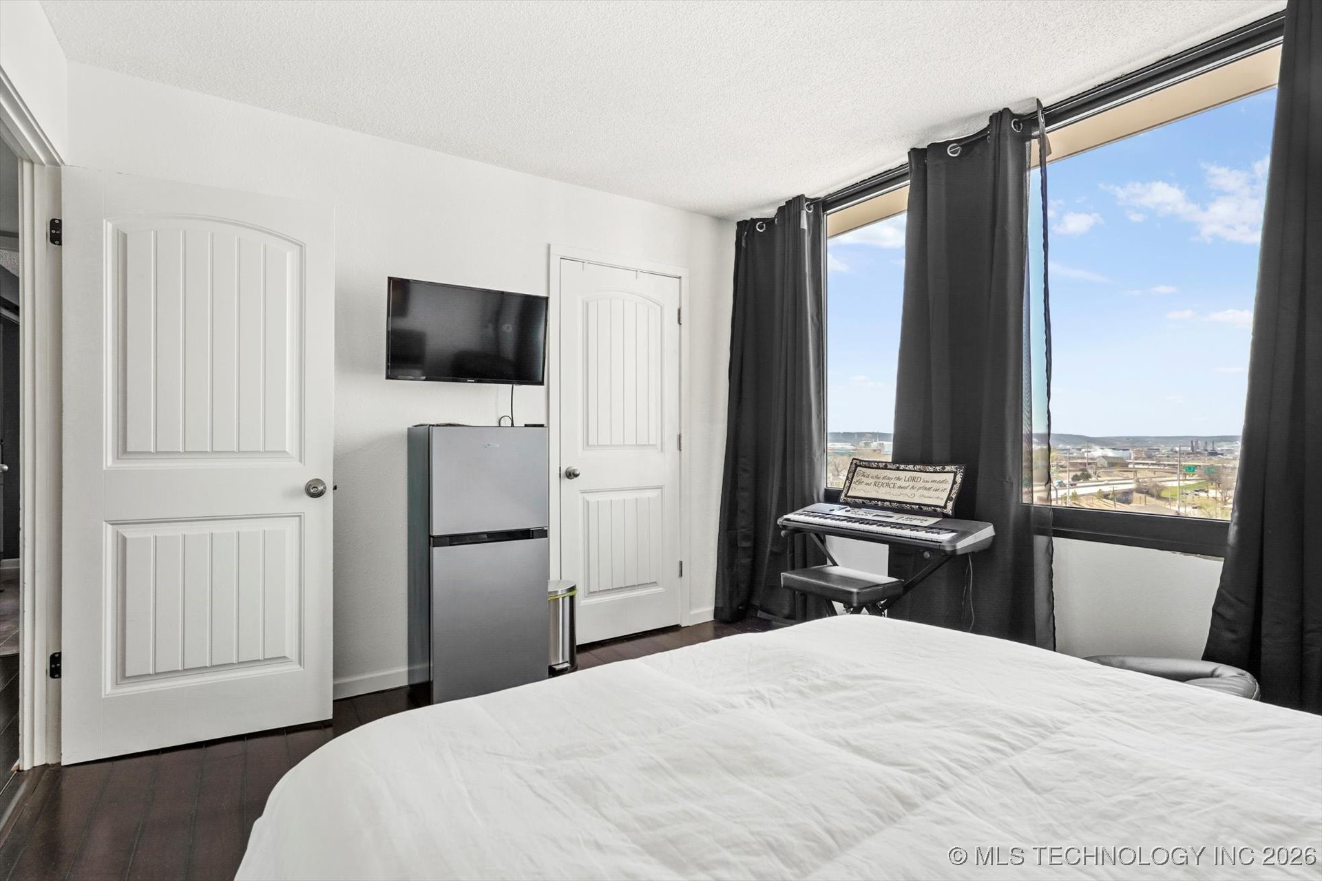 410 W 7th Street 1023 Property Photo 20