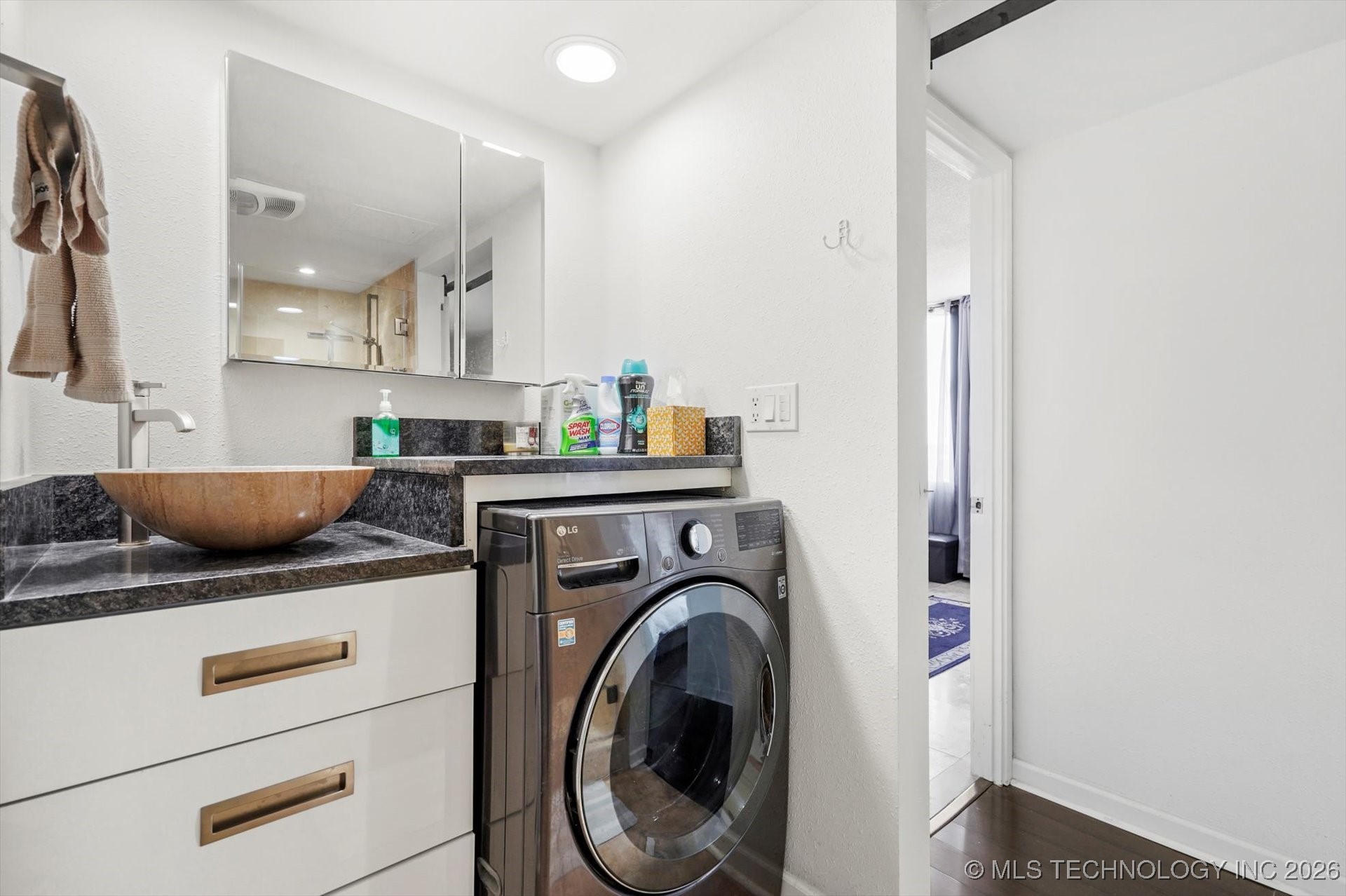 410 W 7th Street 1023 Property Photo 23