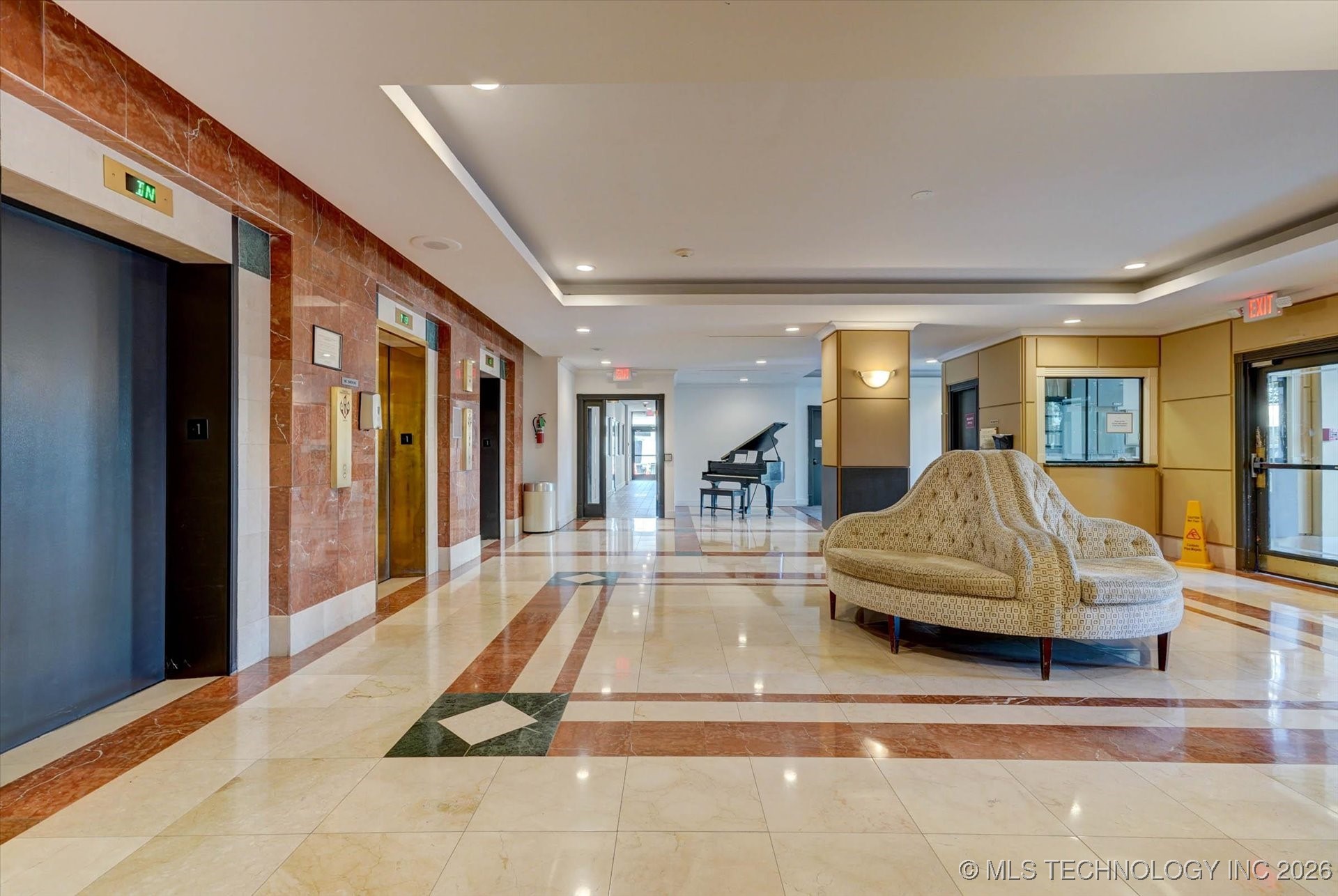 410 W 7th Street 1023 Property Photo 36