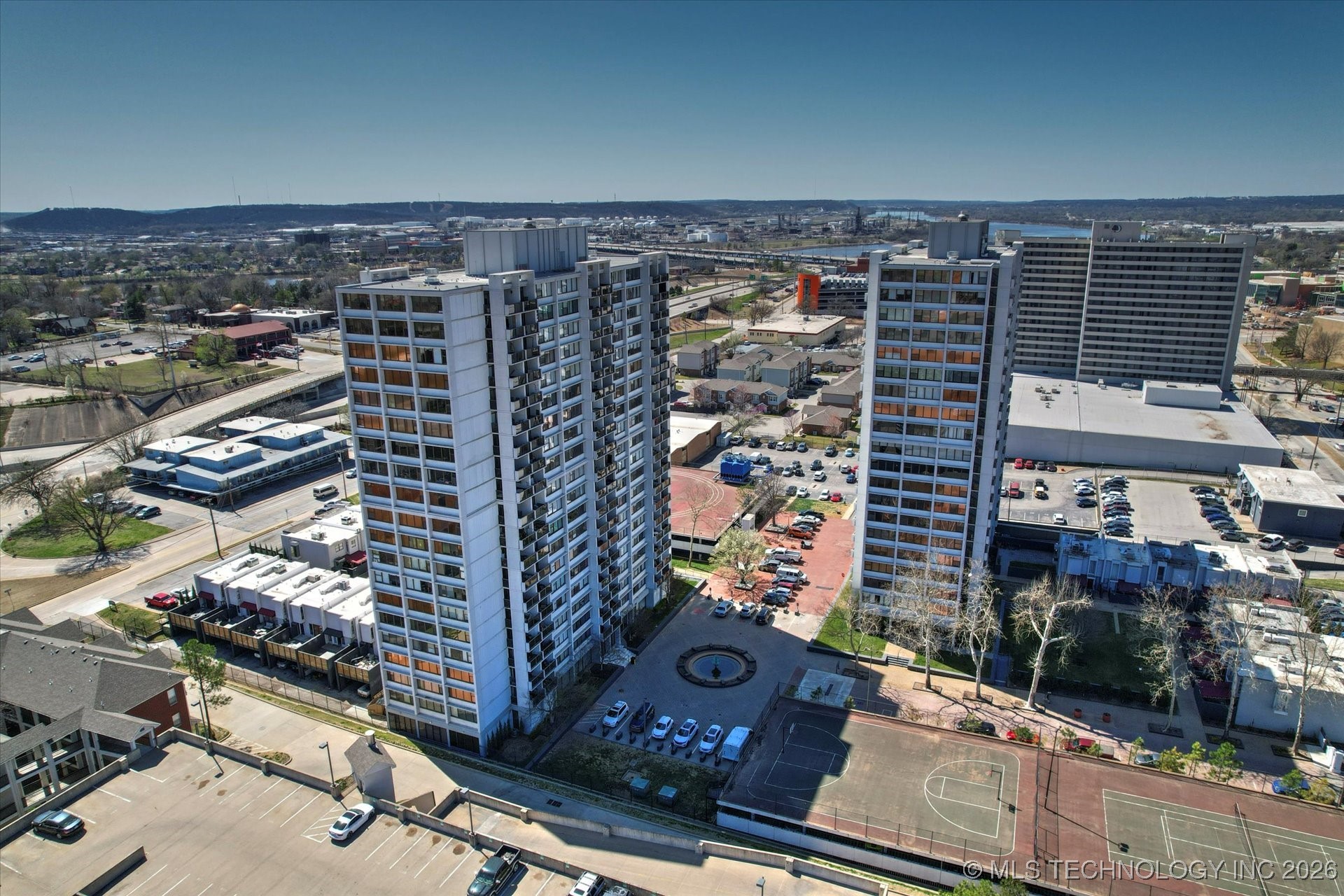 410 W 7th Street 1023 Property Photo 48