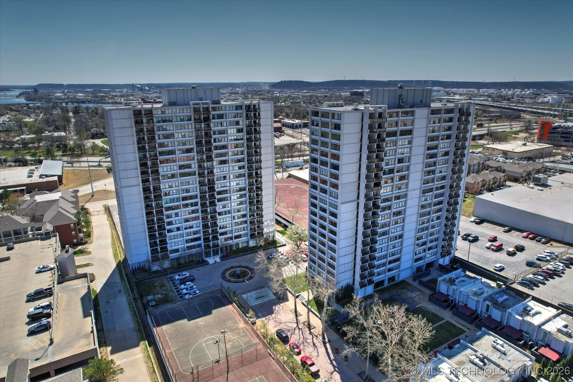 410 W 7th Street 1023 Property Photo 49