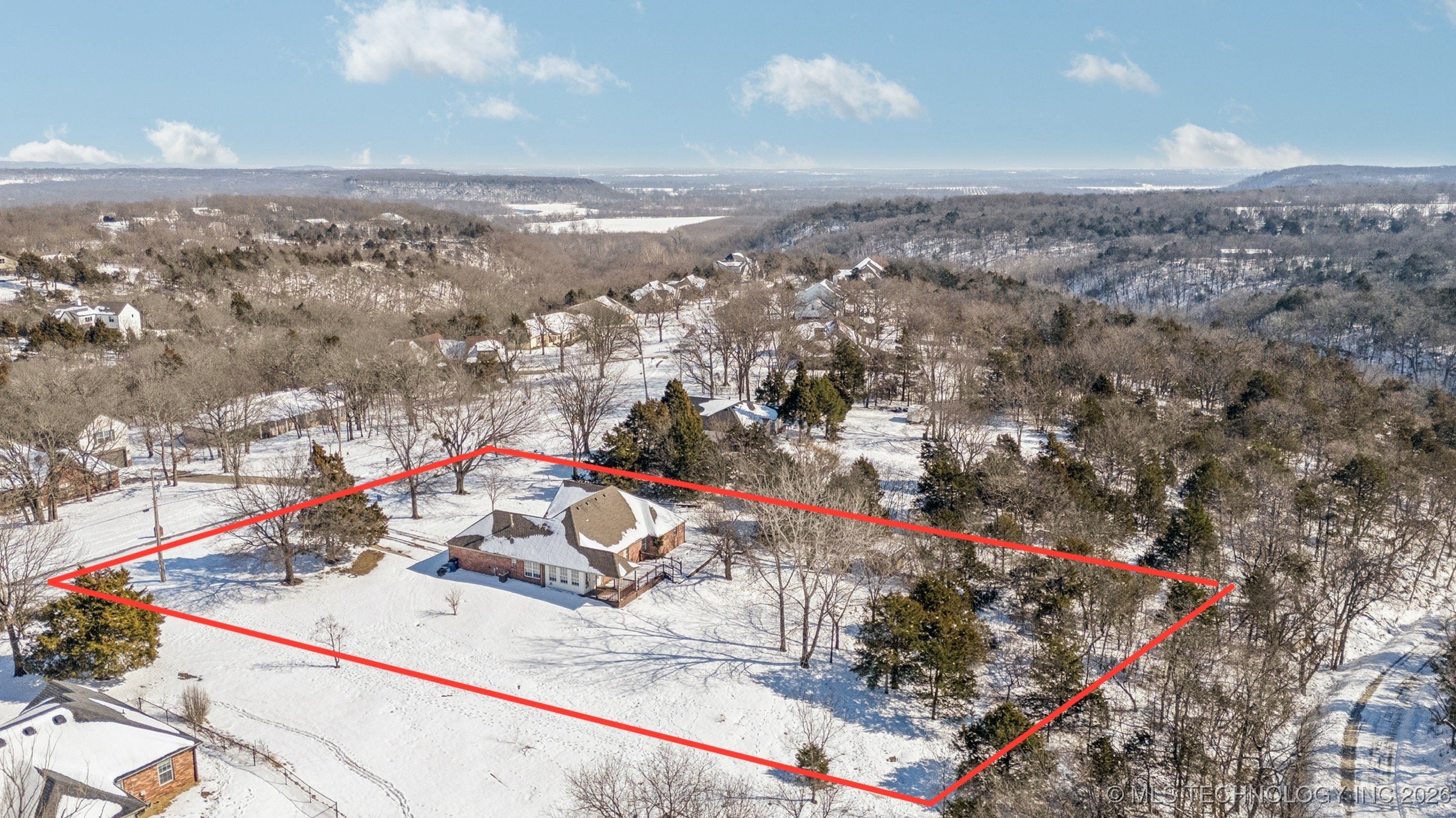 4980 E Chestnut Drive Property Photo 2