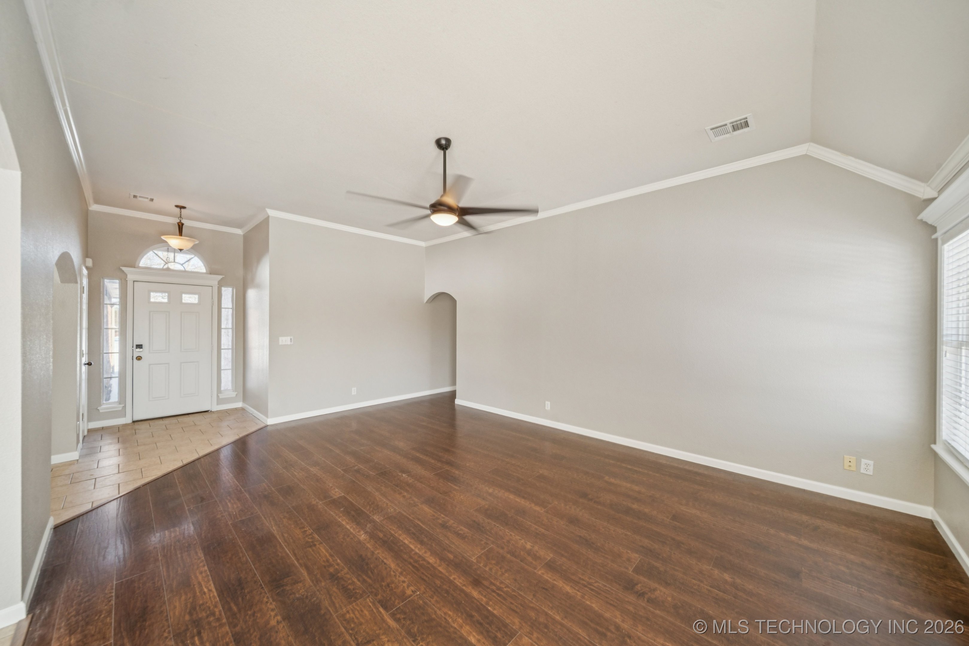 4980 E Chestnut Drive Property Photo 3