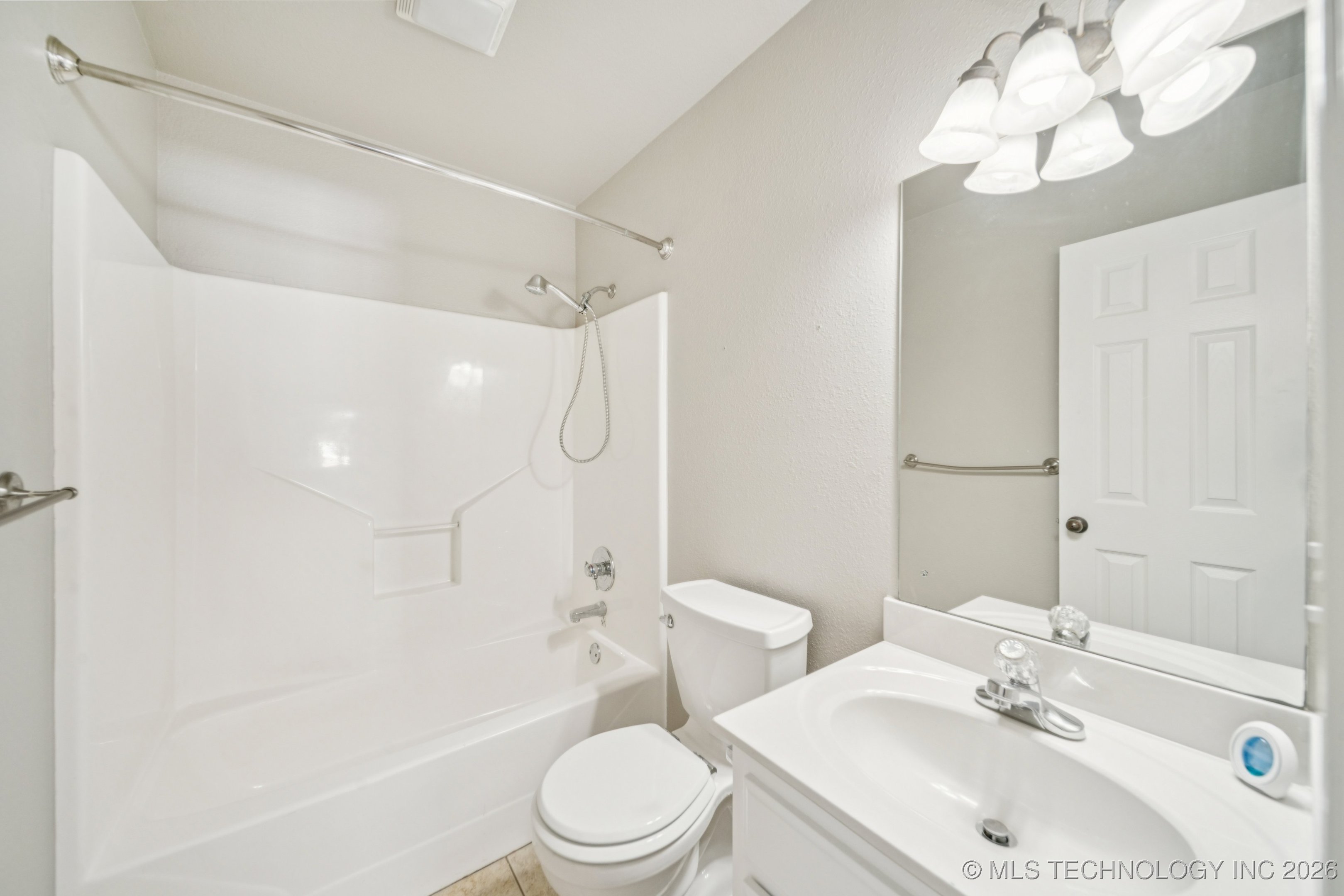 4980 E Chestnut Drive Property Photo 15