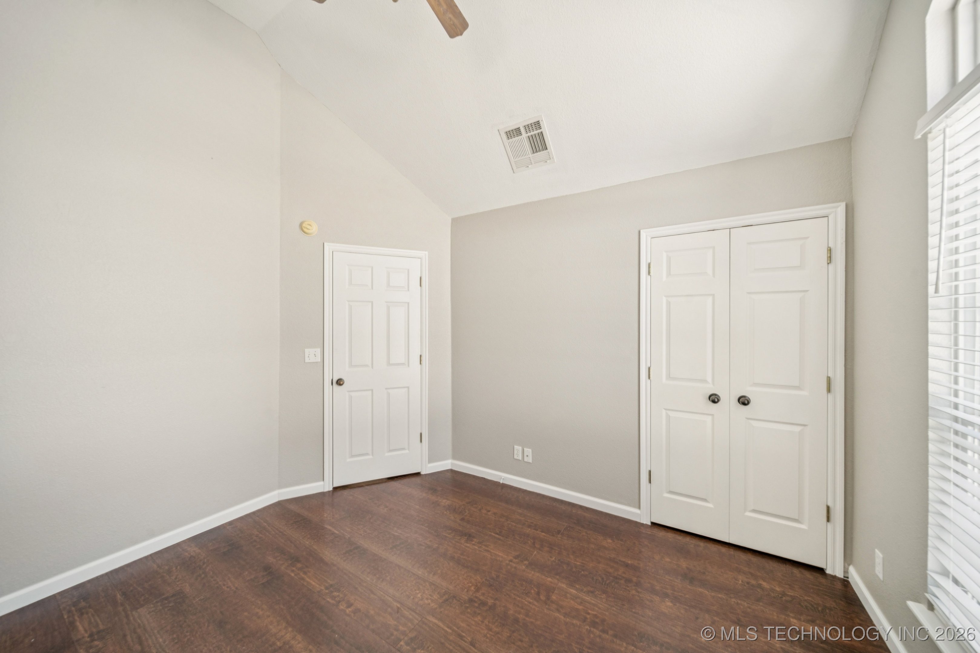 4980 E Chestnut Drive Property Photo 17