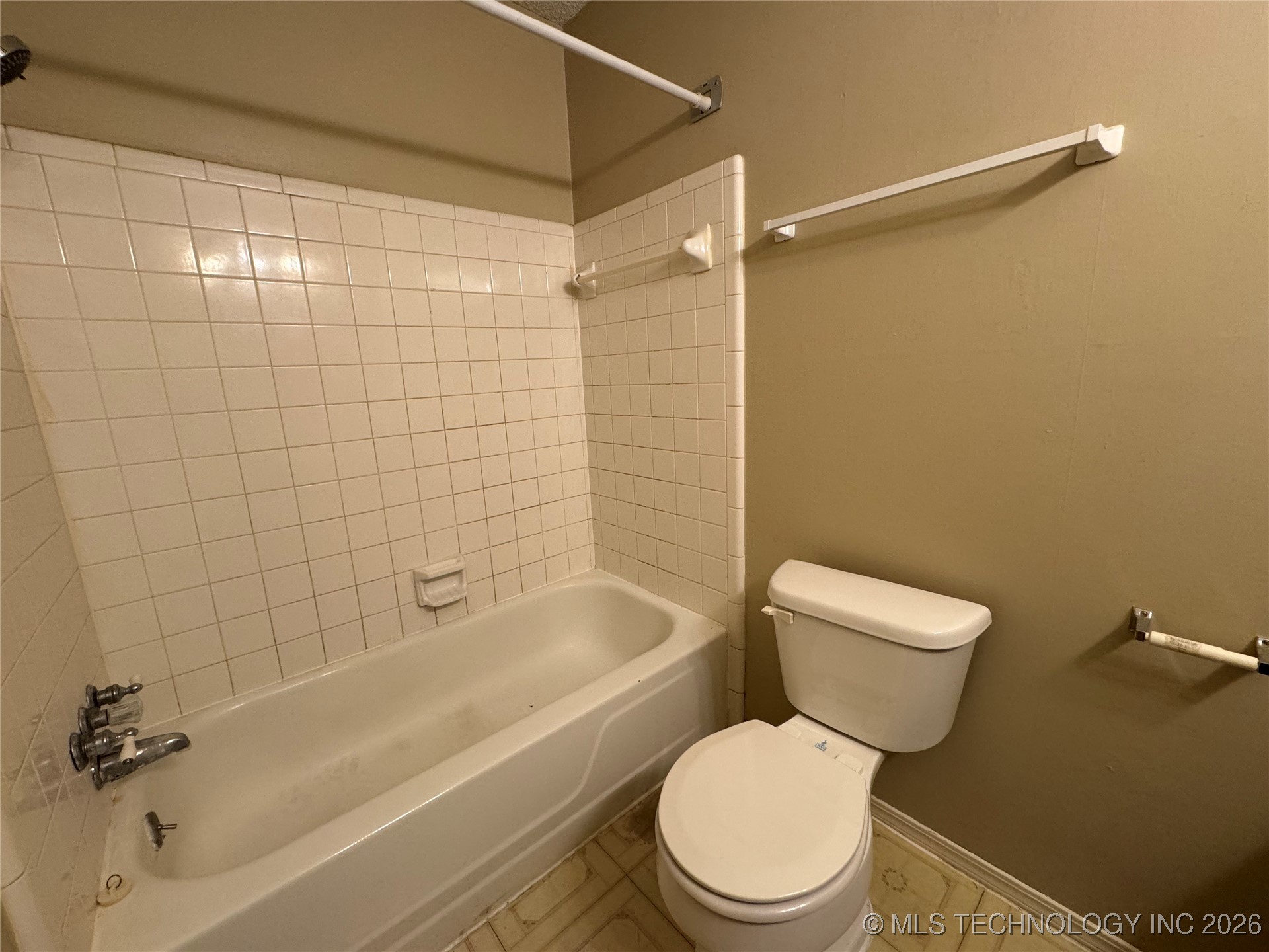 3914 S 125th East Avenue Property Photo 11