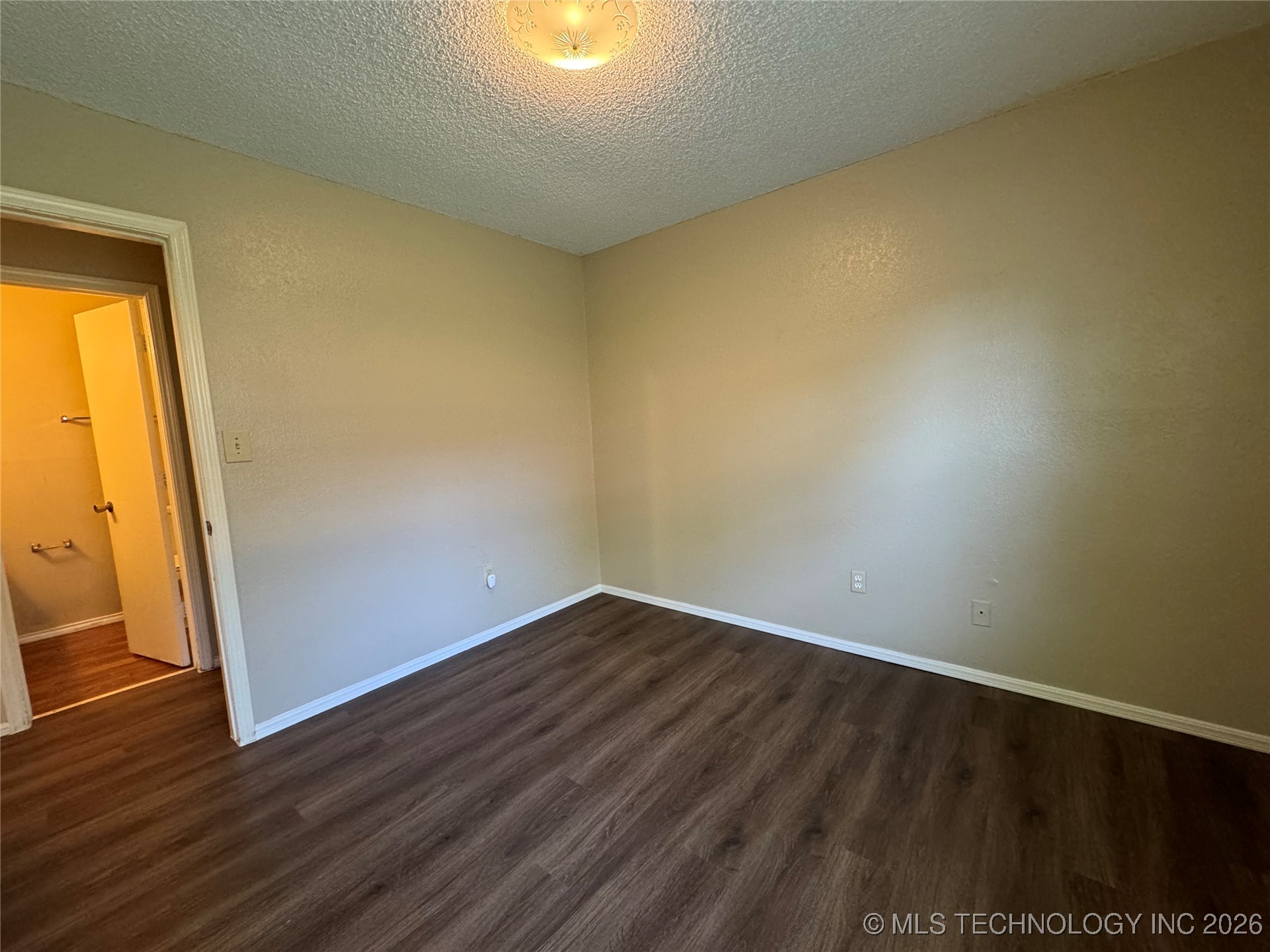 3914 S 125th East Avenue Property Photo 15