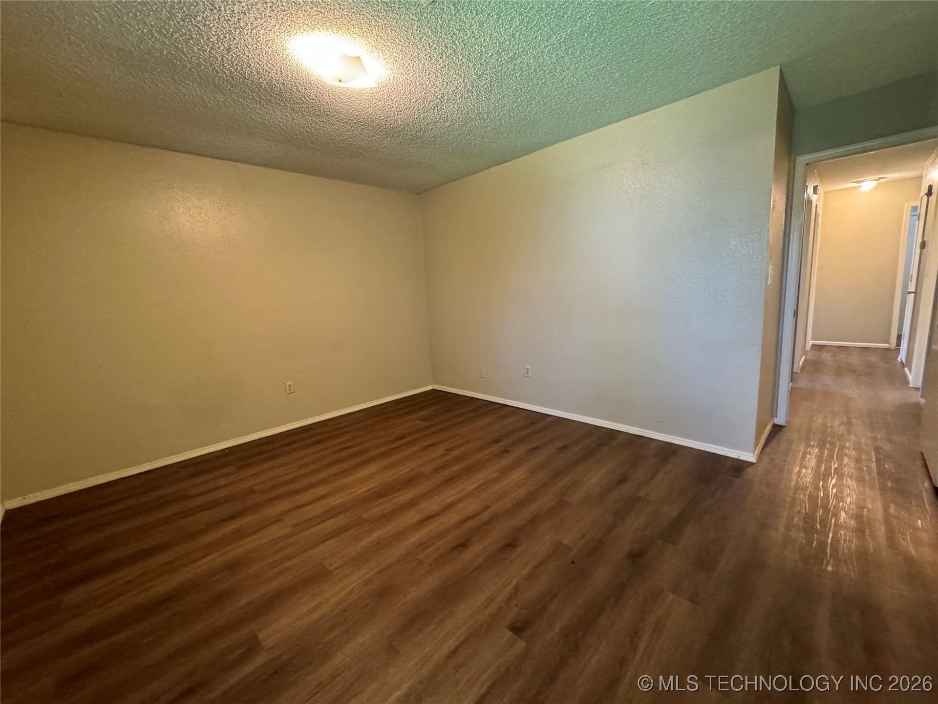 3914 S 125th East Avenue Property Photo 17